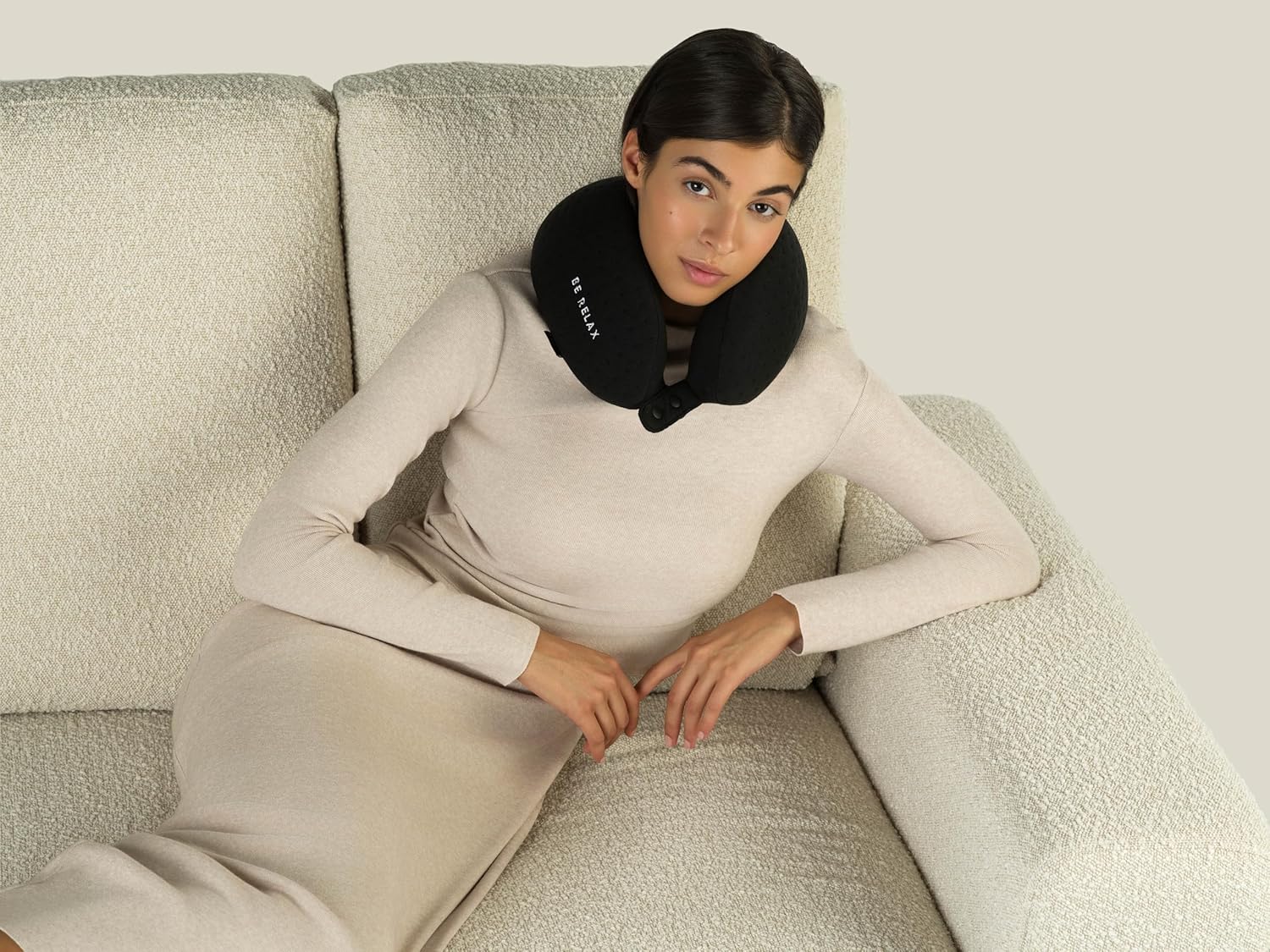 Be Relax Pure Travel Pillow Made of Organic Cotton, Reusable Heat Patch and Ergo Smart Flatback (Solid Black)