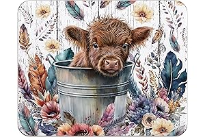Charming Highland Cow Mouse Pad: A Bovine-Inspired Desk Accessory