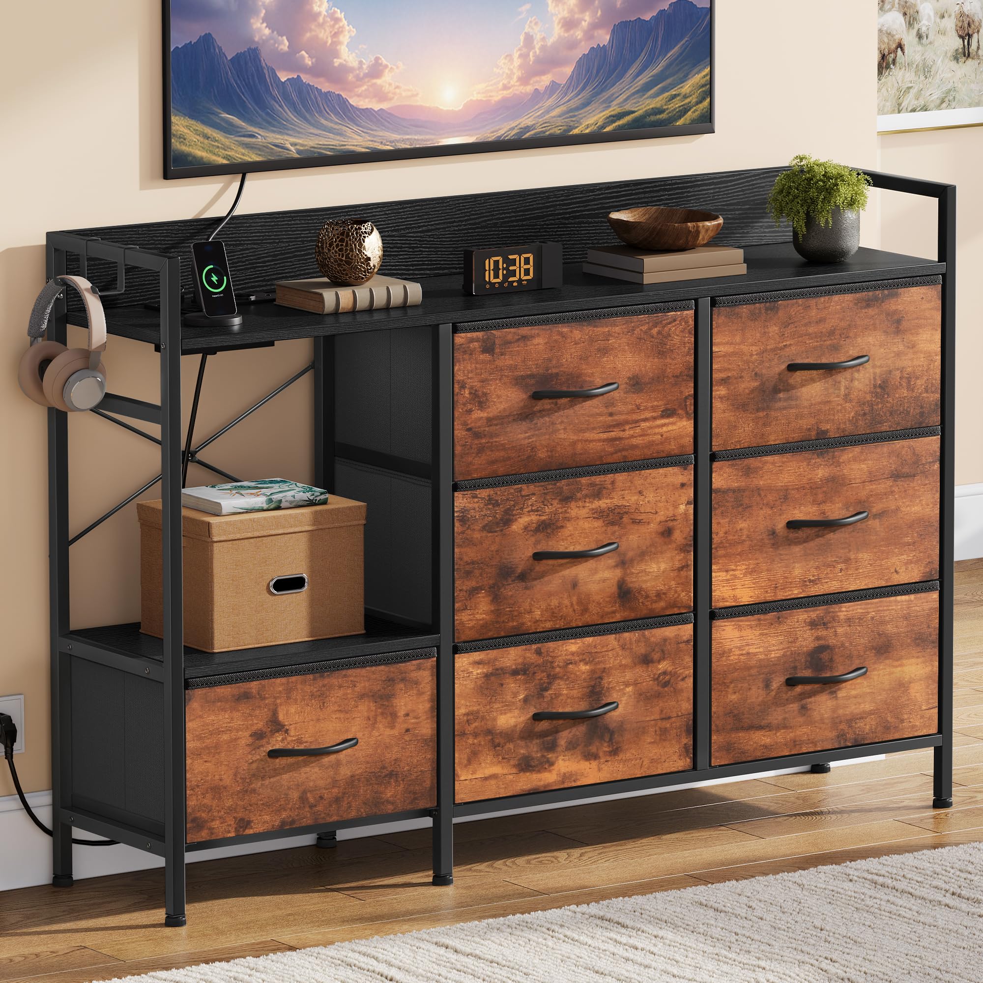 DWVO Kommode Schlafzimmer, Kommode mit 7 Stoffschubladen, 2 Steckdosen, 2 USB-Anschlüssen, TV-Schrank mit seitlichen Haken, rustikales Braun