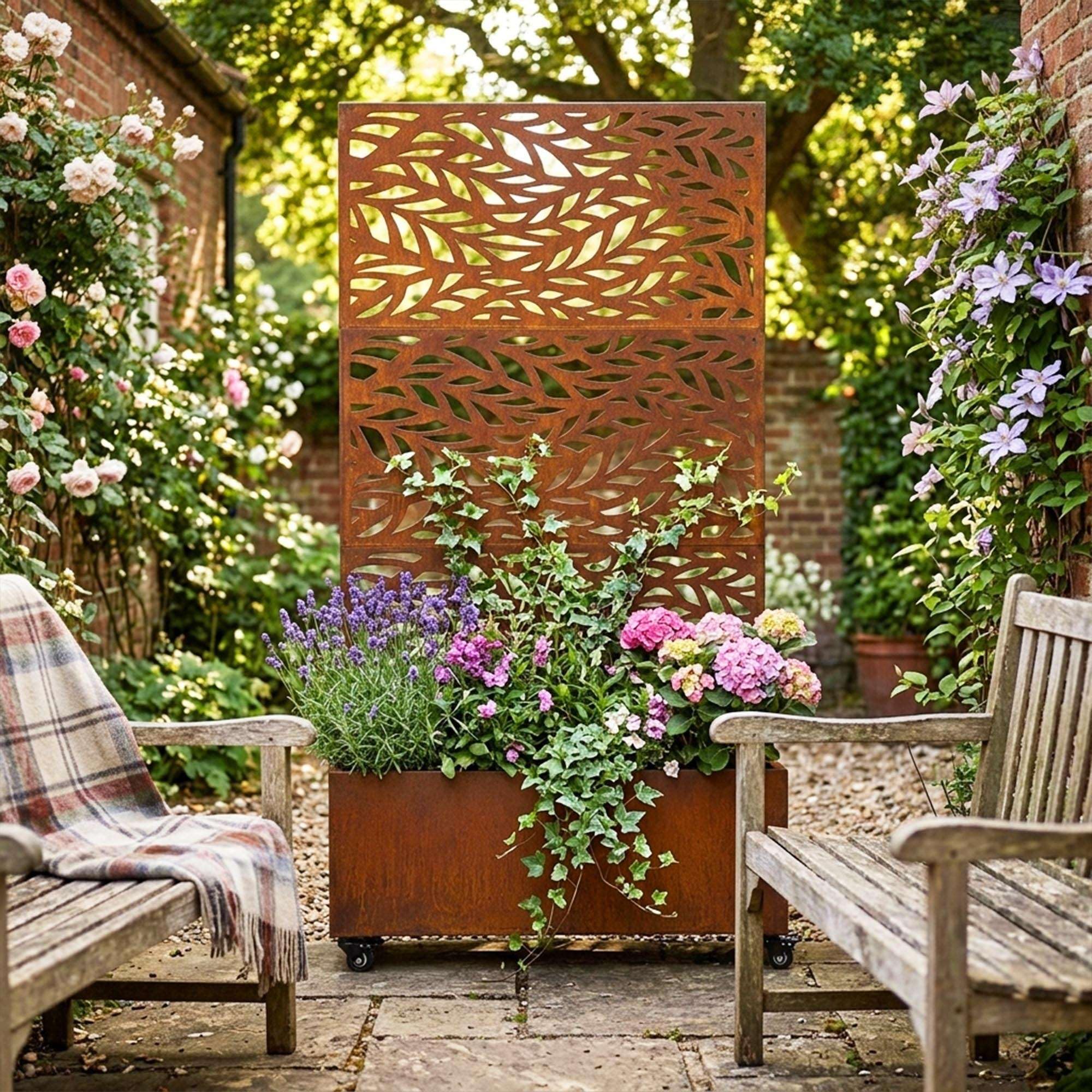 Nicoman Indoor/Outdoor Privacy Screen with Planter Box, Leaf Pattern, Rust