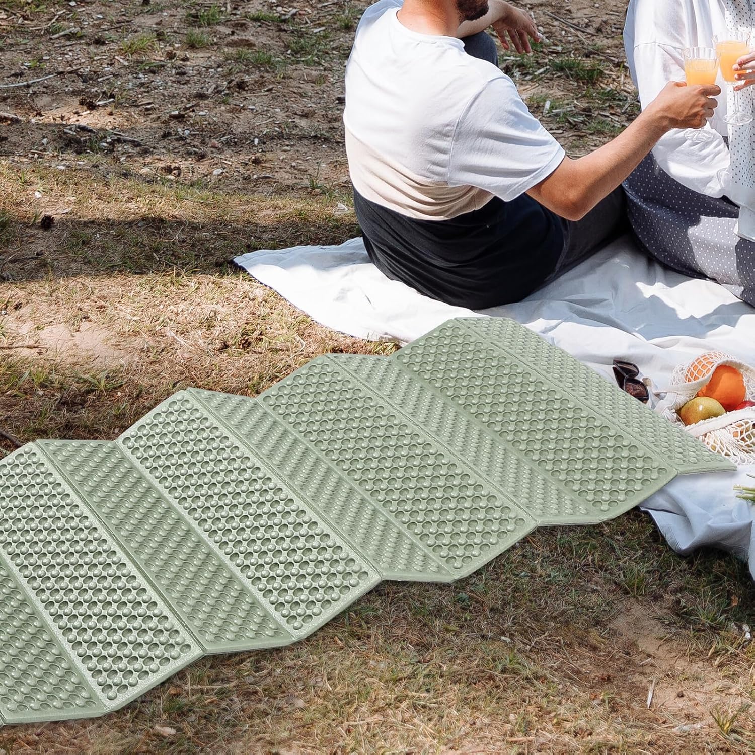Thick Foldable Picnic Pad Camping Mat Outdoor Sleeping Cushion for Hiking Beach Sports Mat with Aluminum Foil Green