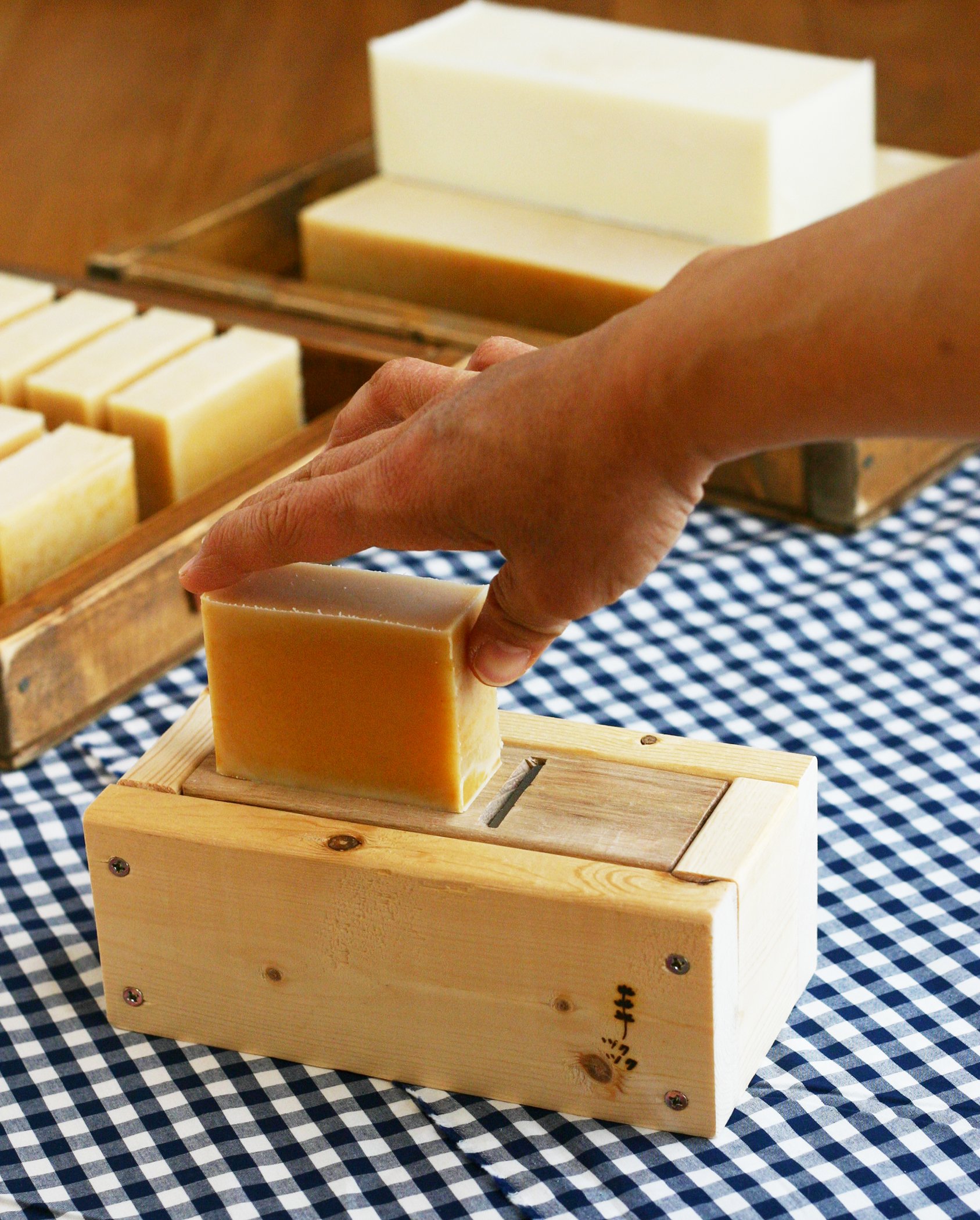 Amazon.co.jp: 手作り石鹸用ソープスライサー面取り器／削り幅