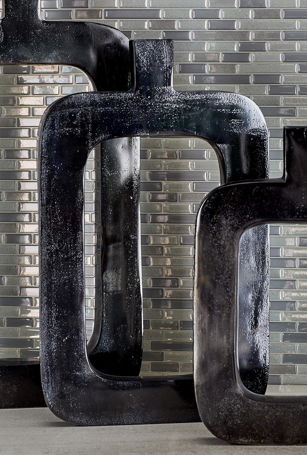 Deco 79 Black Aluminum Contemporary Vase, 18 x 11 x 2 Inches