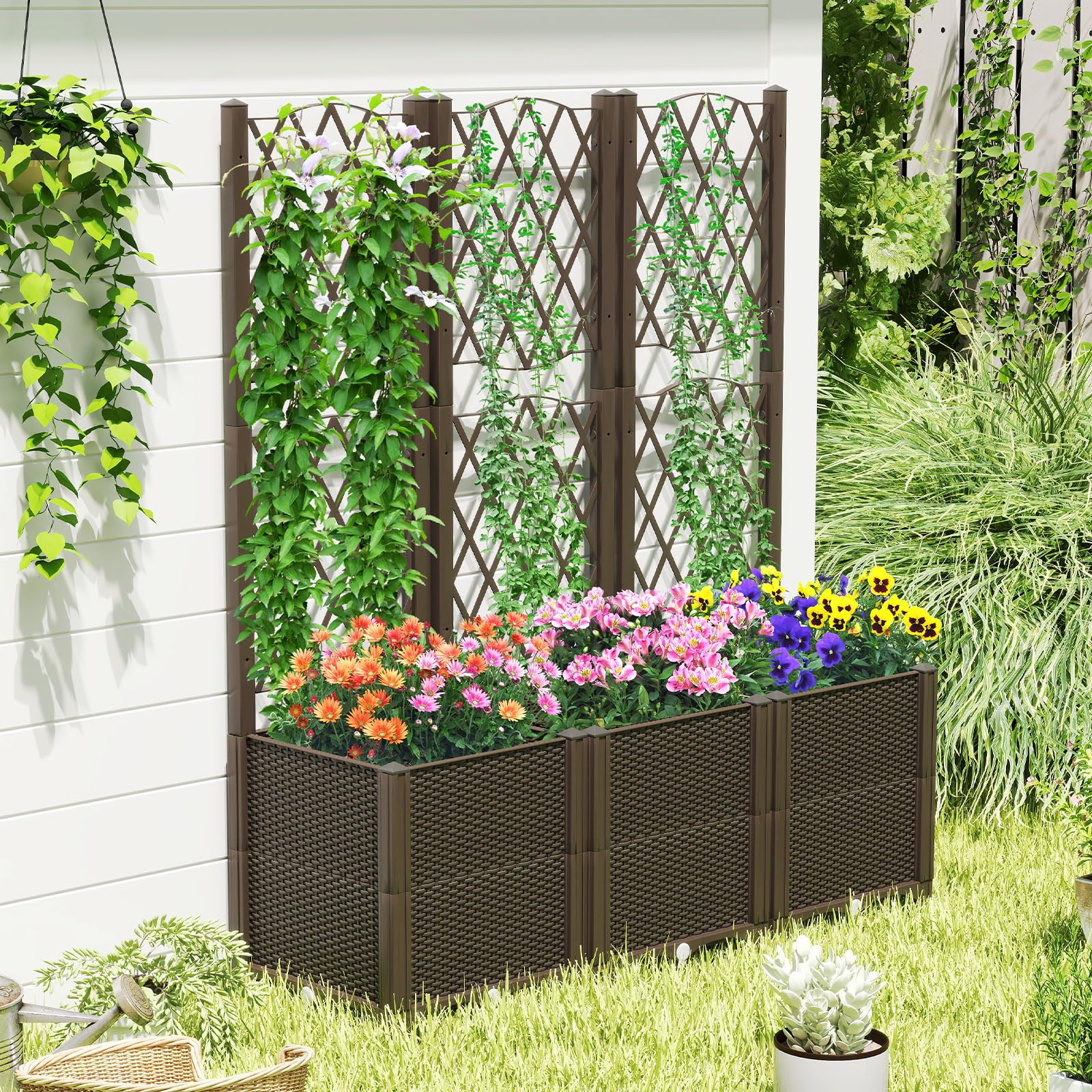 HOMASIS Cama de jardín elevada de madera con celosía, maceta de exterior con disco autoregado, agujeros de drenaje, bandeja de flores para plantas trepadoras, verduras (marrón)