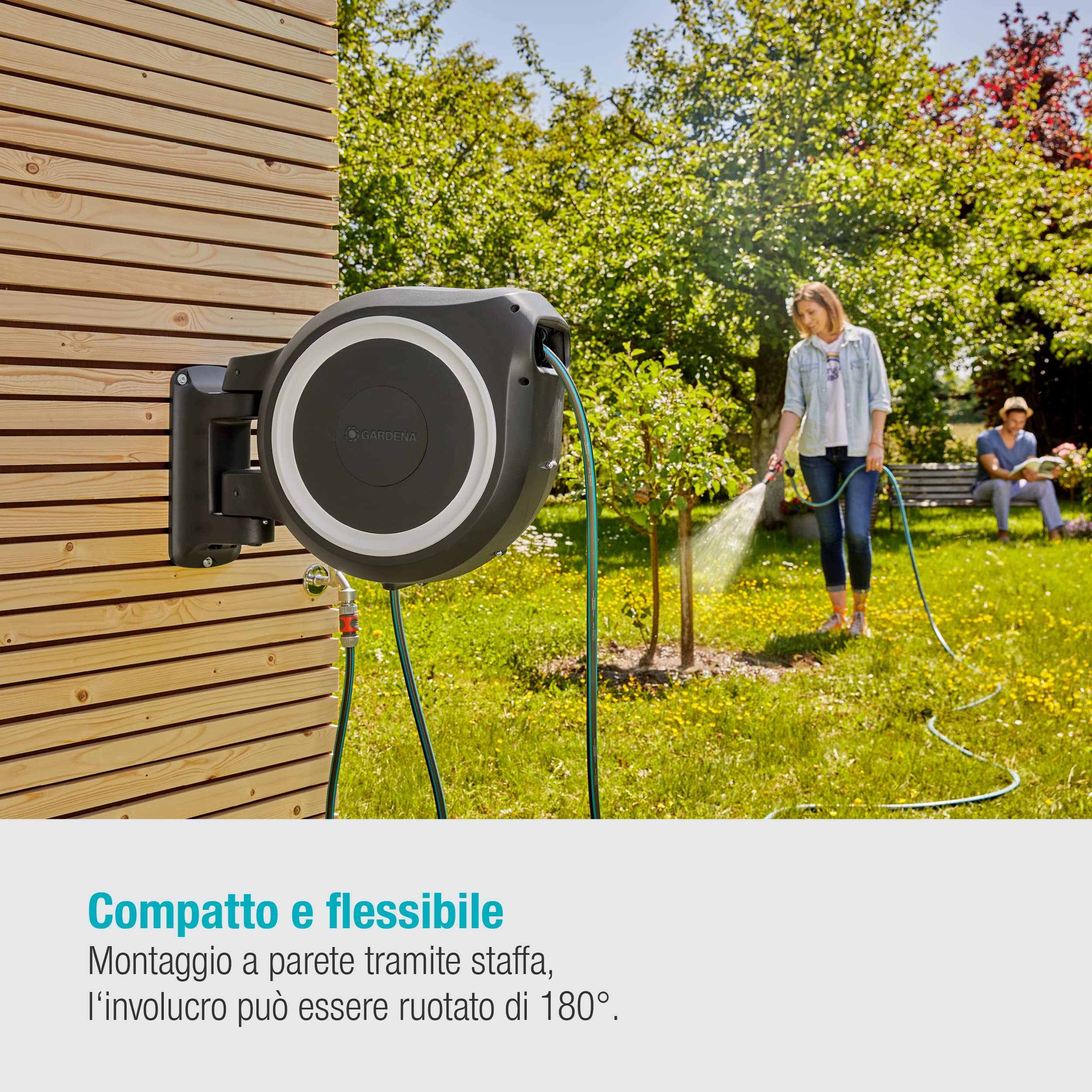 GARDENA Avvolgitubo a parete RollUp L (bianco) 30 m: irrigazione flessibile per giardini grandi, avvolgitubo orientabile, incl. tubo di qualità da 30 m GARDENA e ausilio per il montaggio (18627-20)