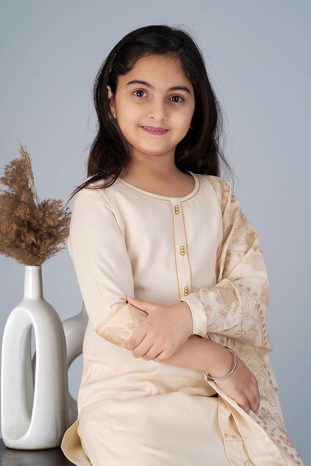 CHANDRAWAT Girls Rayon Gold Kurta PANT Set With Dupatta - Image 9