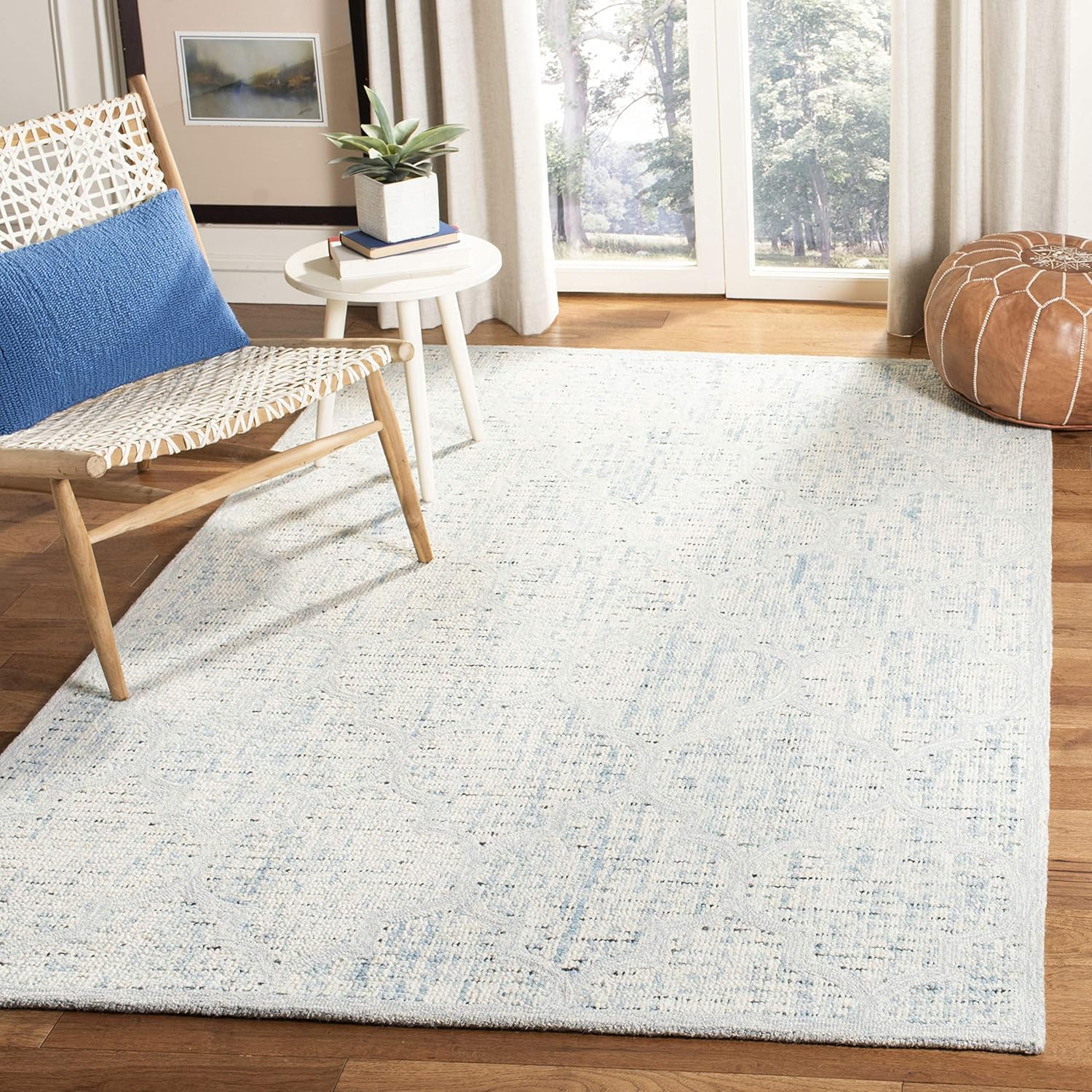 SAFAVIEH Abstract Collection Accent Rug - 4' x 6', Ivory & Turquoise, Handmade Wool, Ideal for High Traffic Areas in Entryway, Living Room, Bedroom (ABT474K)
