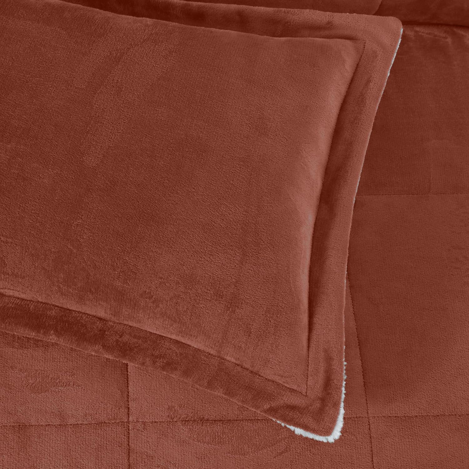 Chezmoi Collection Ultra-Soft Micromink Sherpa Queen Size Comforter Set with 2 Pillow Shams - Terracotta Reversible Plush Bedding Comforter 3-Piece Set Warm Winter Blanket