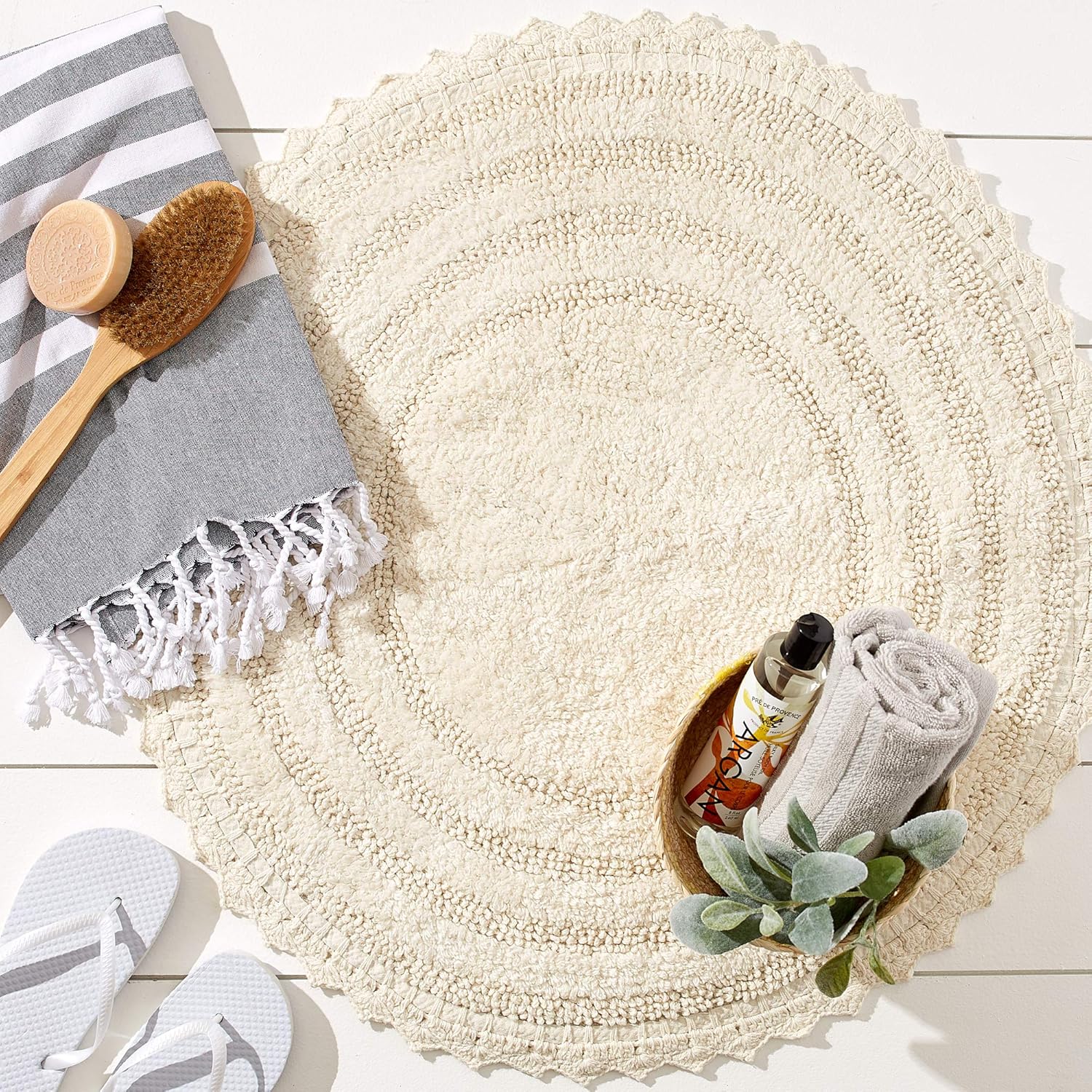 dii crochet collection reversible bath mat, round, 27.5" diameter, off-white 2'4" (round) off white