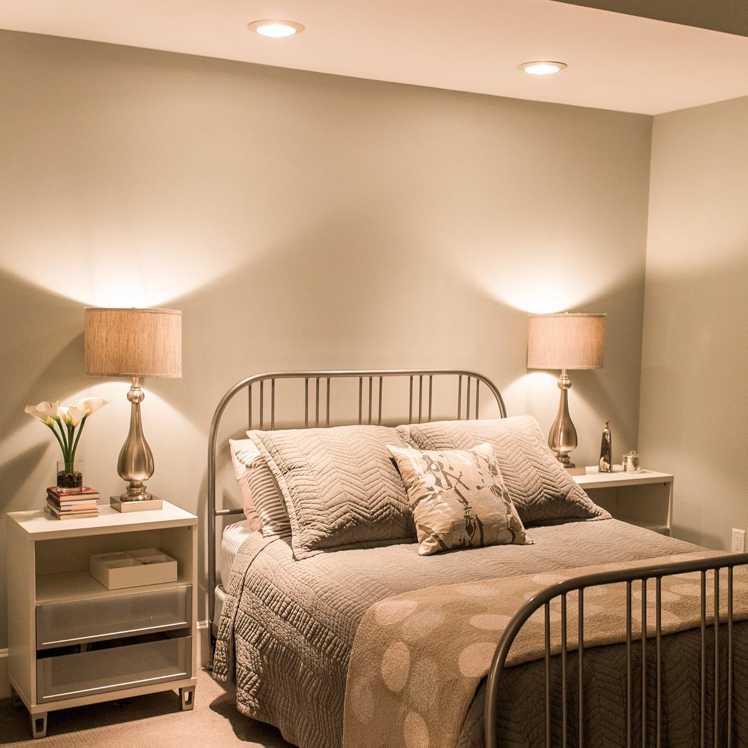 Sylvania Halogen PAR38 Light Bulb, 70W, Reflector Lamp, Medium Base, 1 Pack,Clear,10720