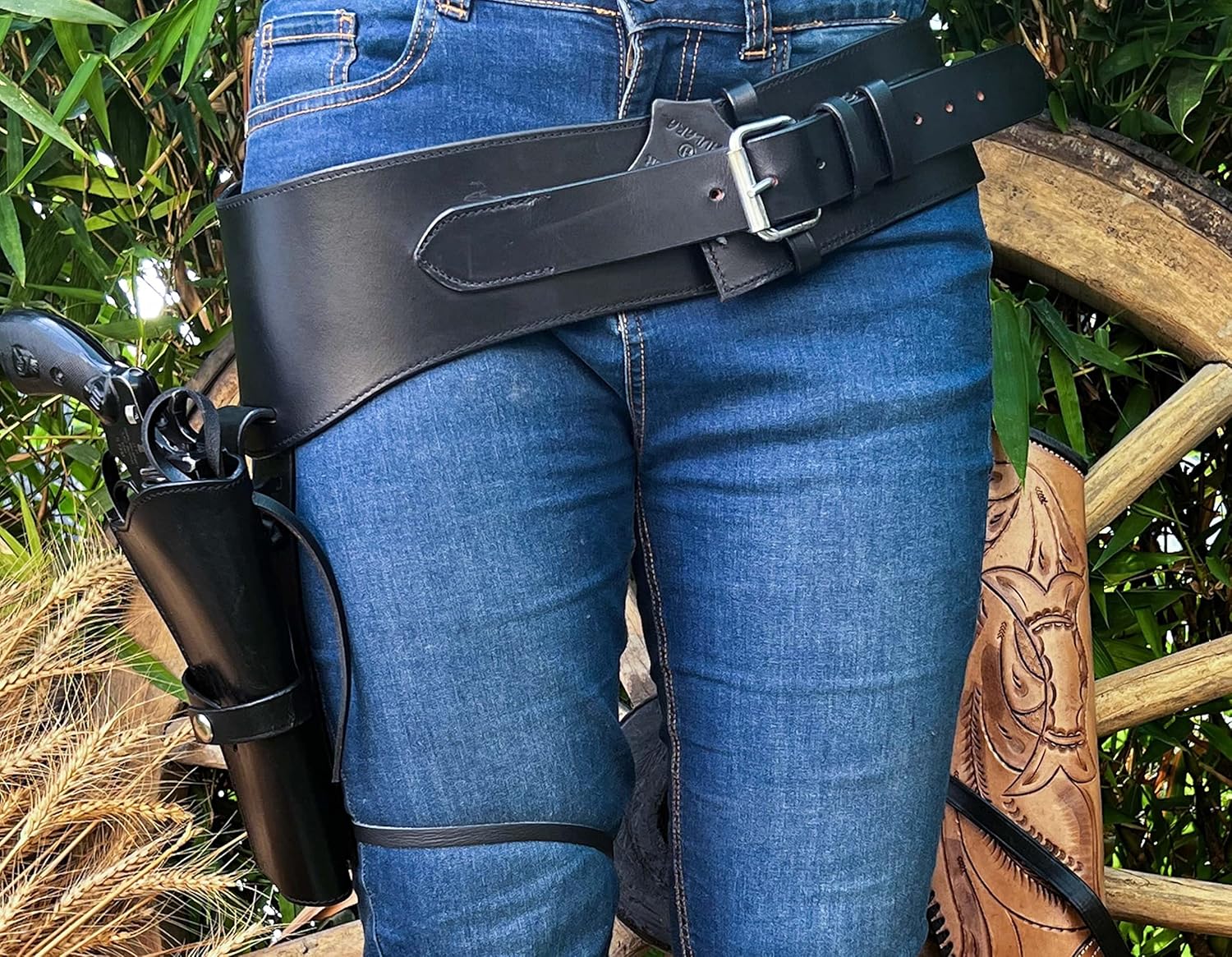 Hulara Western Gun Holster .45 Auto .45 ACP 44/45 Caliber Cowboy Holster for Revolver Full Grain Buff Leather Gun Holster with Belt for Men