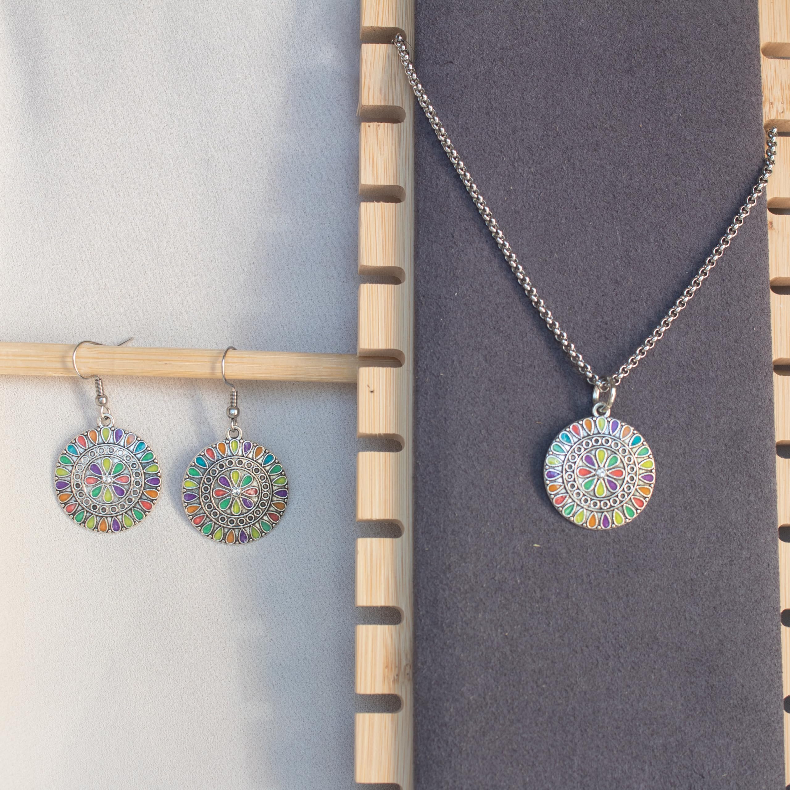 ZARZAMORA Conjunto a Juego -Pendientes y Colgante Bohemios Vintage Plata Tibetana Acabado Antiguo y Cadena de acero Inoxidable -Colgantes Mujer Esmaltados Redondos Étnico-Hippie-Regalo Original