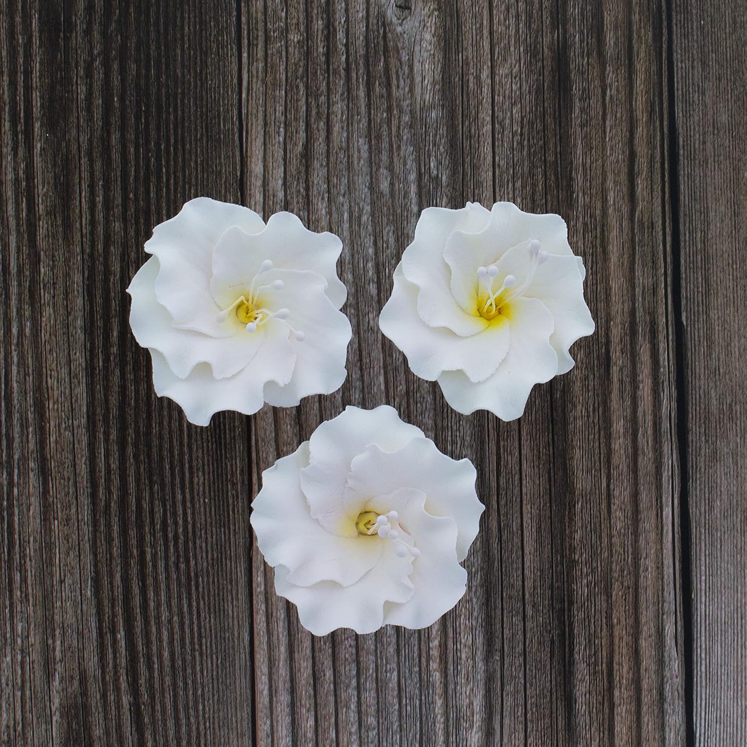 Global Sugar Art Azalea 1.75 Inch Sugar Cake Flowers White with Wire and Stamen, 10 Count by Chef Alan Tetreault