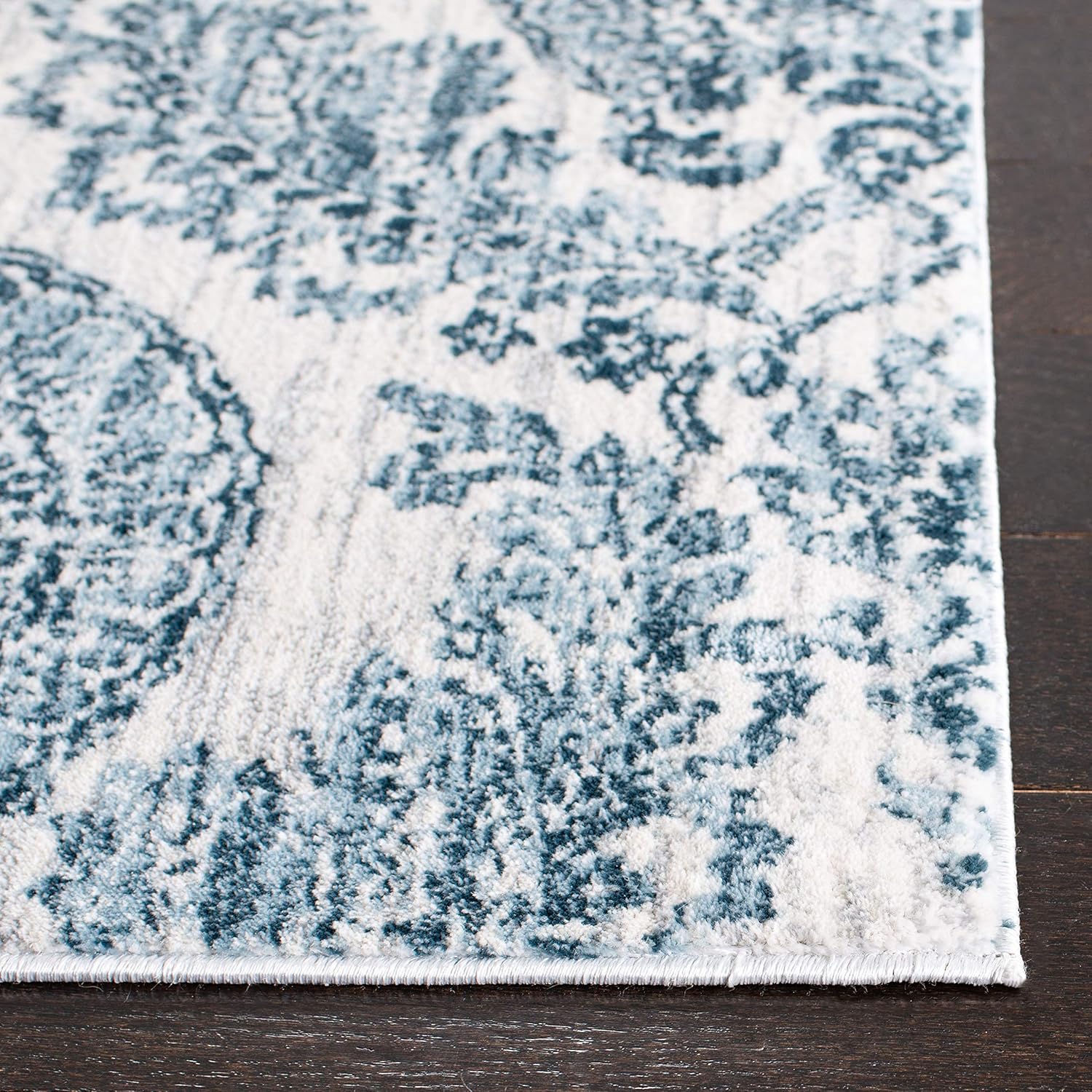 SAFAVIEH Isabella Collection Runner Rug - 2' x 8', Navy & Ivory, Damask Design, Non-Shedding & Easy Care, Ideal for High Traffic Areas in Living Room, Bedroom (ISA952N)