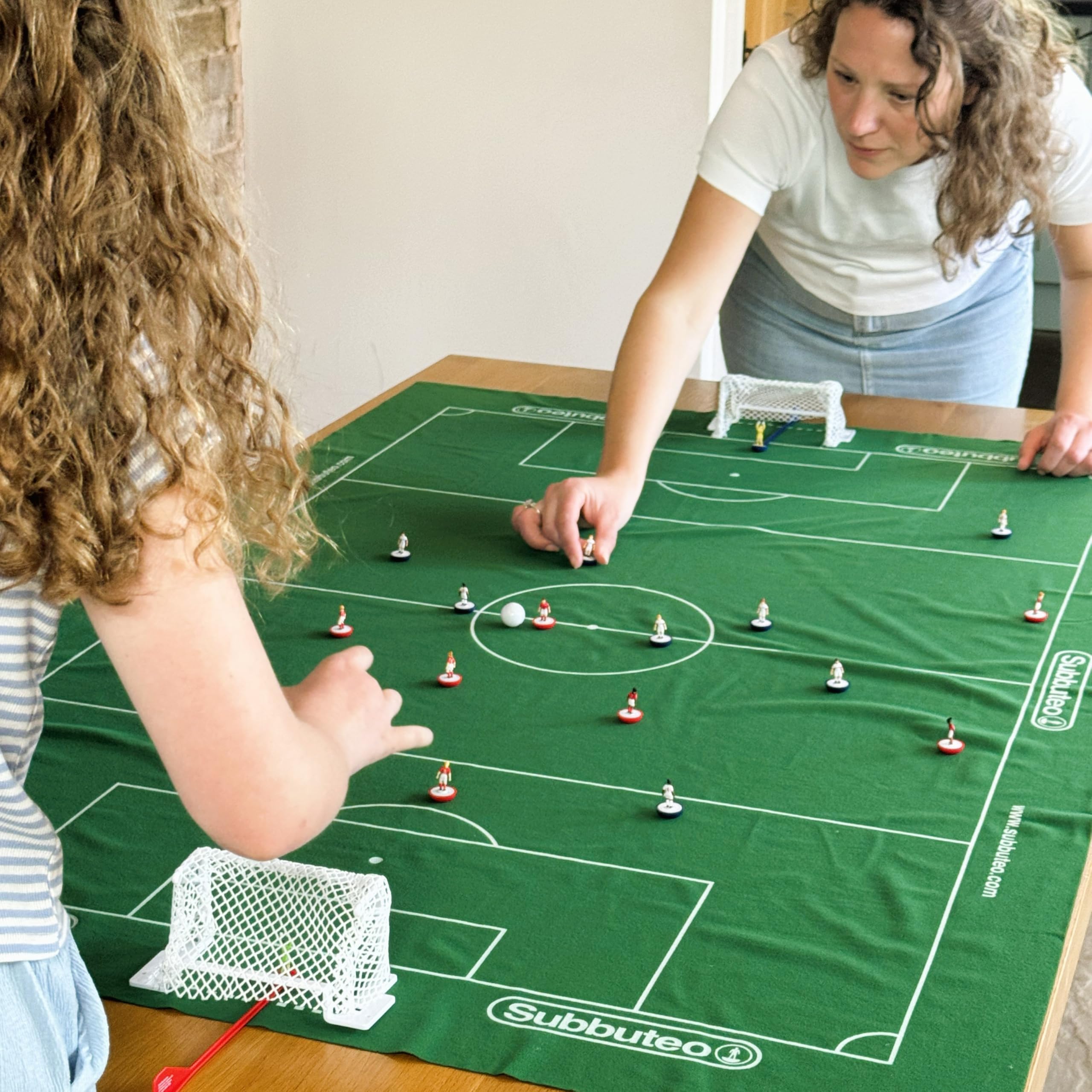 Subbuteo Official England Lionesses Main Game
