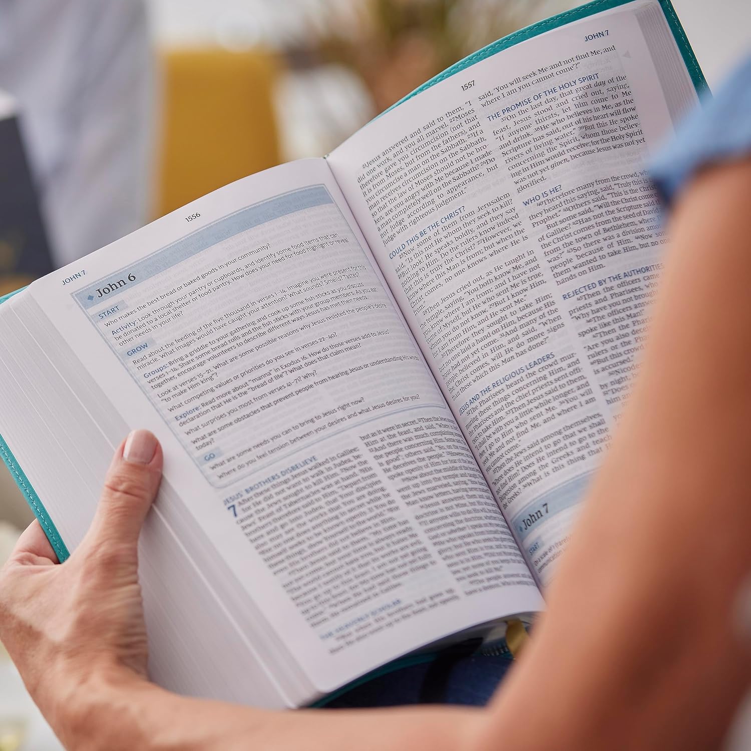 NKJV, The Bible Study Bible, Hardcover, Comfort Print: A Study Guide for Every Chapter of the Bible