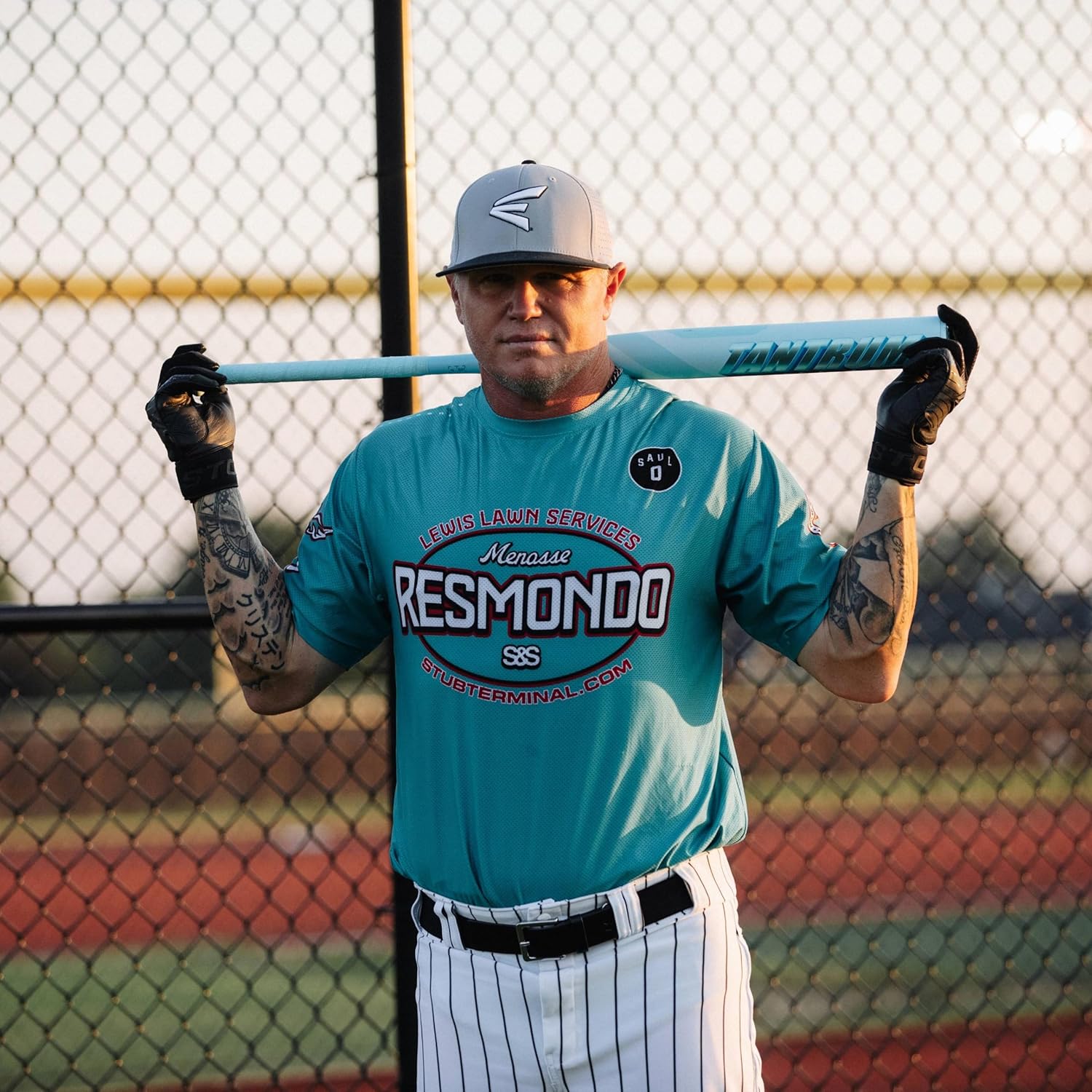 Easton | Tantrum Slowpitch Softball Bat | USSSA | 12.75" Barrel | Loaded | 1 Pc. Composite | Multiple Sizes