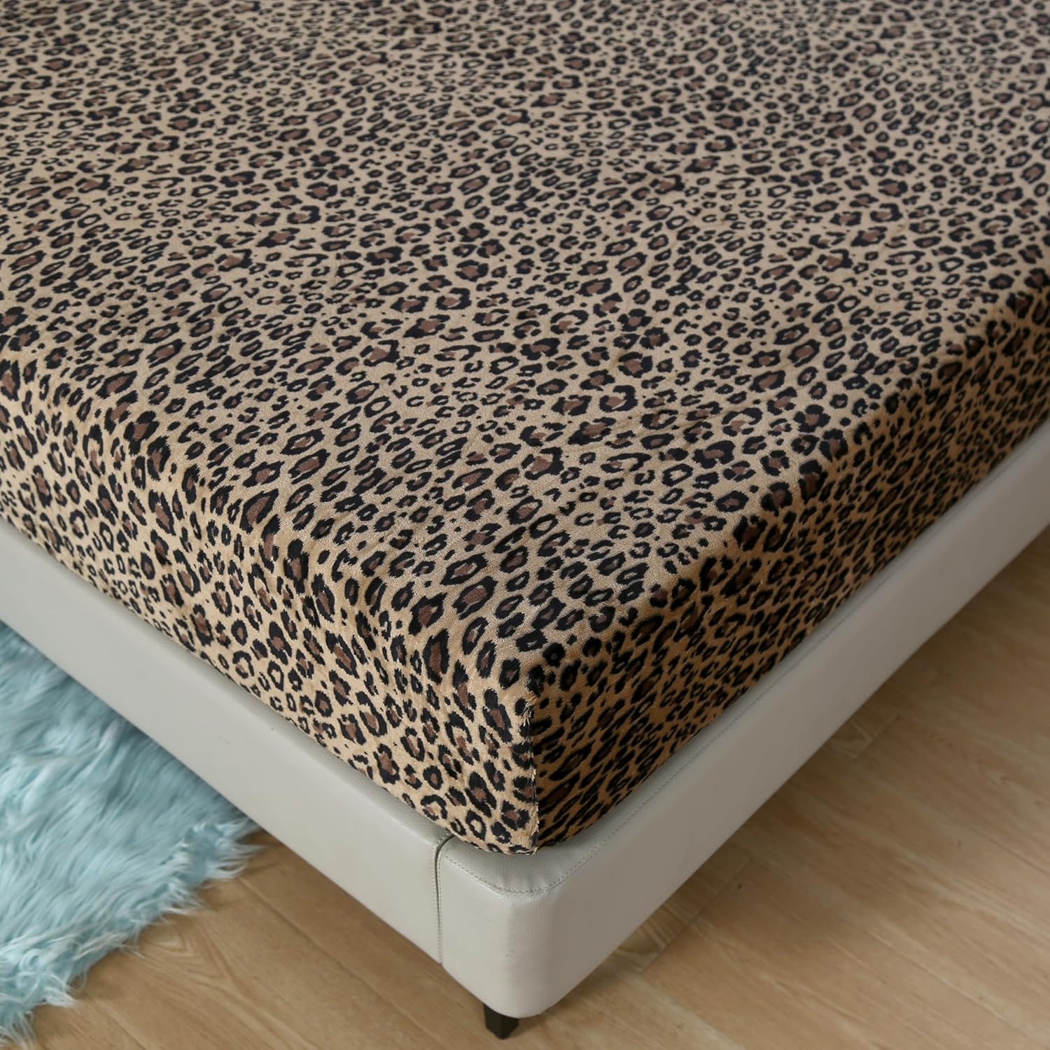 MAG 3Pcs Cheetah Fleece Fitted Sheet Queen Size, Super Cute Fluffy Warm Leopard Print Decor Bottom Sheets,included1*Fitted Sheet and 2*Pillowcases.