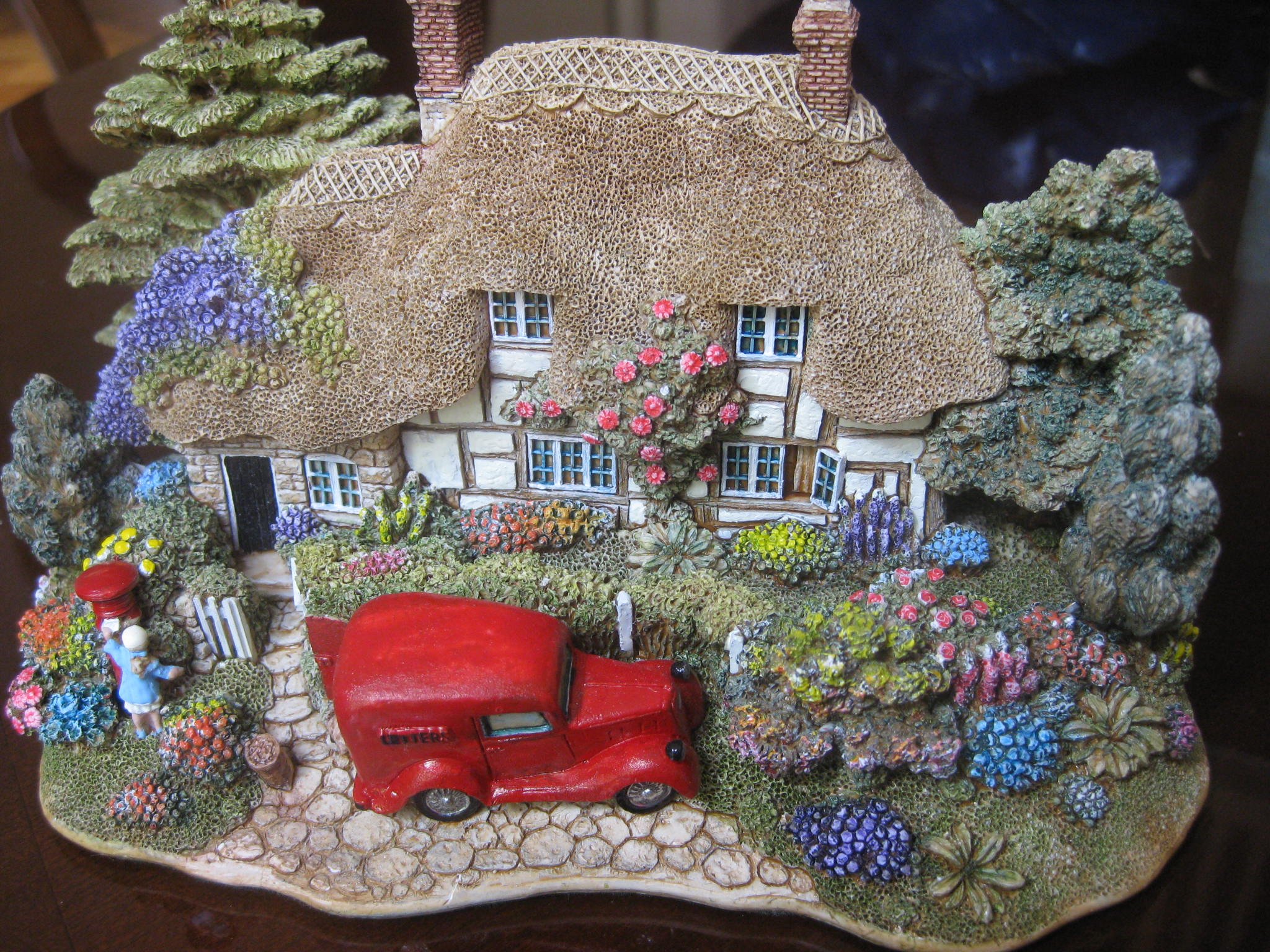 リリパットレーン　L2241 PEN PALS Lilliput Lane Pen Pals L2241 : Amazon.ca: Home