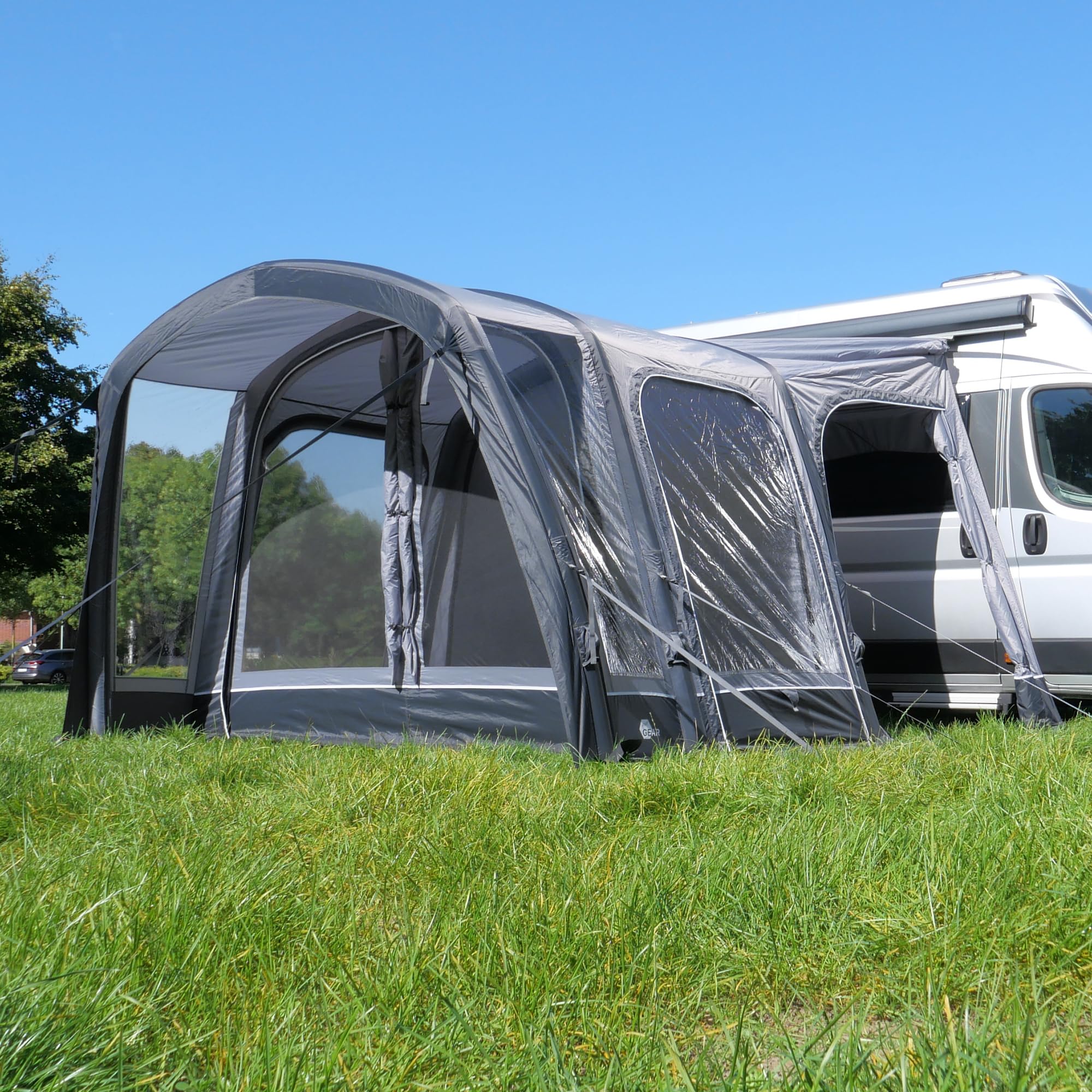 Manarola Air Camper vom GEAR: Aufblasbares Vorzelt für unterwegs