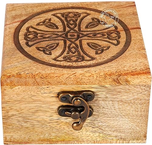 Miniatura 9 de Urna de madera antigua hecha a mano con grabado del árbol de la vida tallada a mano para mujeres y hombres, joyas  Acentos de decoración del hogar