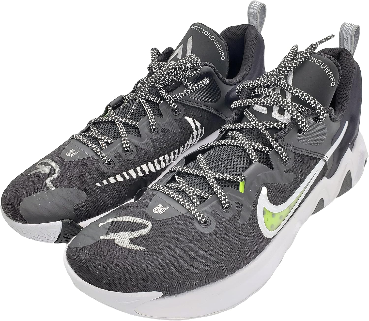 Giannis Antetokounmpo Autographed Black N.i.k.e Immortality Shoes M.i.l.w.a.u.k.e.e Bucks Size 17 Pair Beckett BAS QR Stock #197438