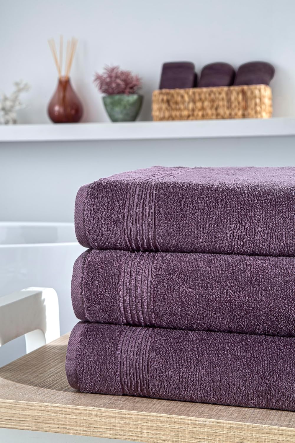 Ozdilek 4-Piece Bath Towels, 27x54, 100% Turkish Cotton, Luxury Quick Dry, Extra Large, Fade-Resistant, Eco-Friendly, Spa Towel, Comfortable (Orchid Purple)