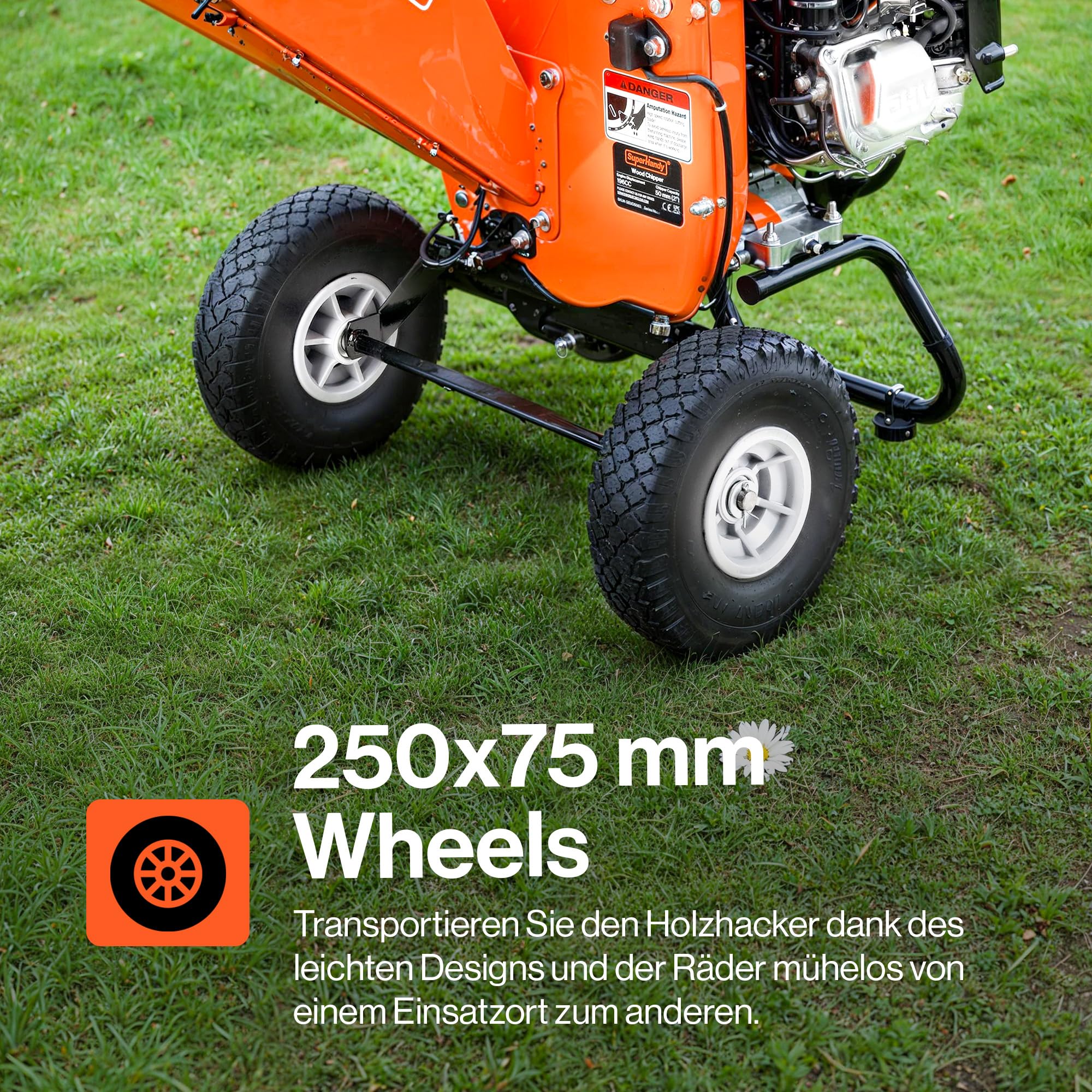 SuperHandy Mini-Holzhäcksler, 196 cm³, kompakt, Äste bis 50 mm | Robuste Stahlkonstruktion; hoher Auswurfschacht mit verstellbarer Führung für präzisen Materialauswur