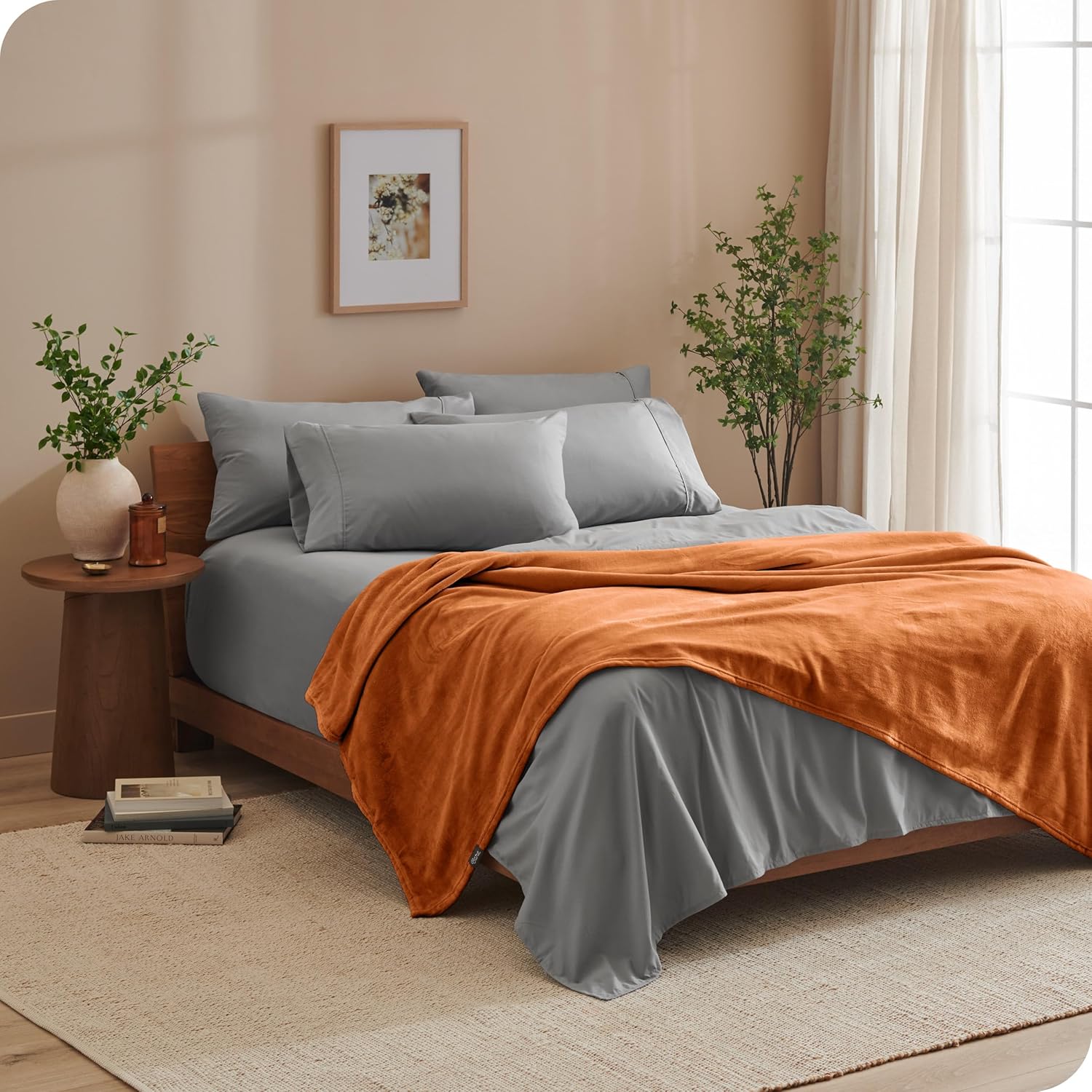 Sienna Twin/Twin XL Microfleece Ultra-Soft Reversible Throw Blanket