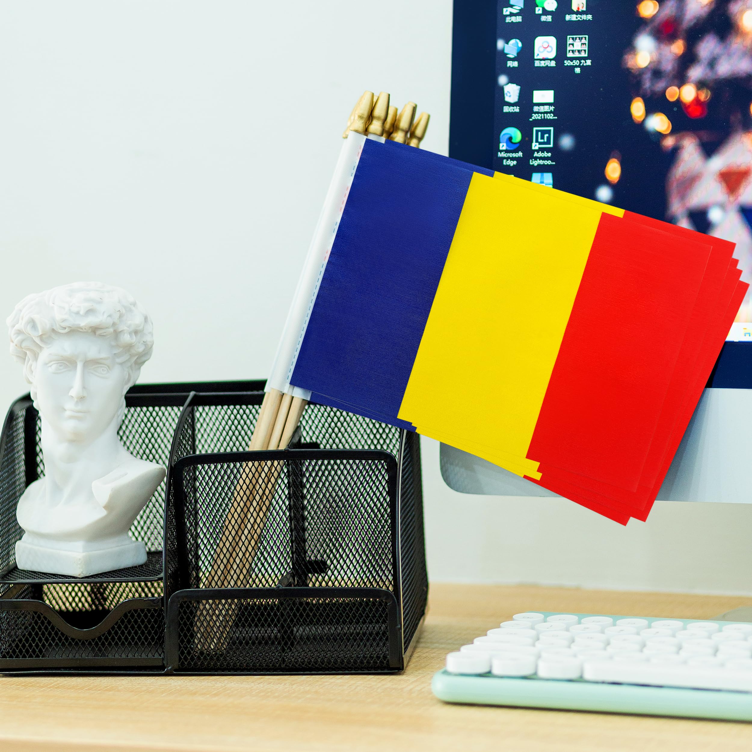 Drapeau De Table Navajos 21x14 Cm – 100% Polyester – Socle Noir Inclus – Décoration Bureau Ou Intérieur – AZ FLAG