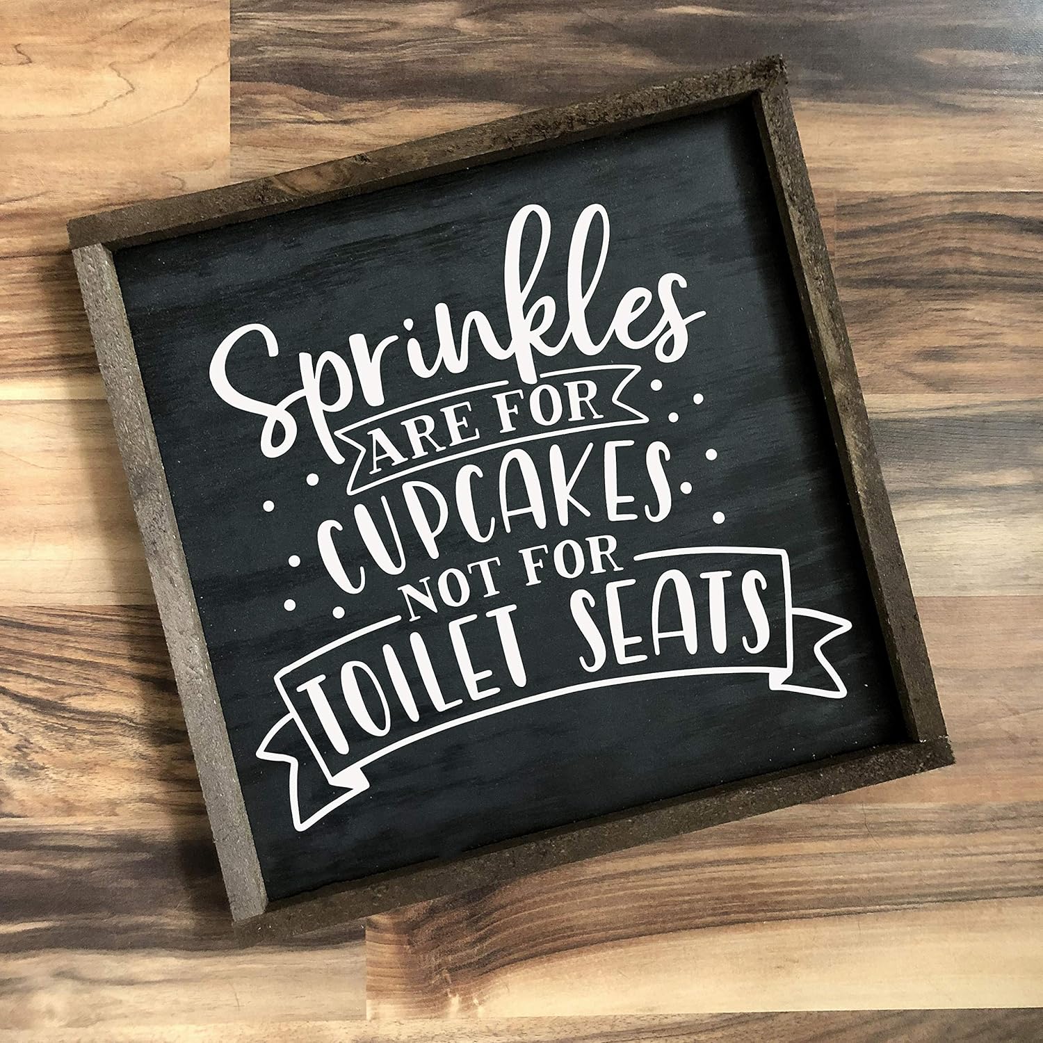 insegna in legno per il bagno