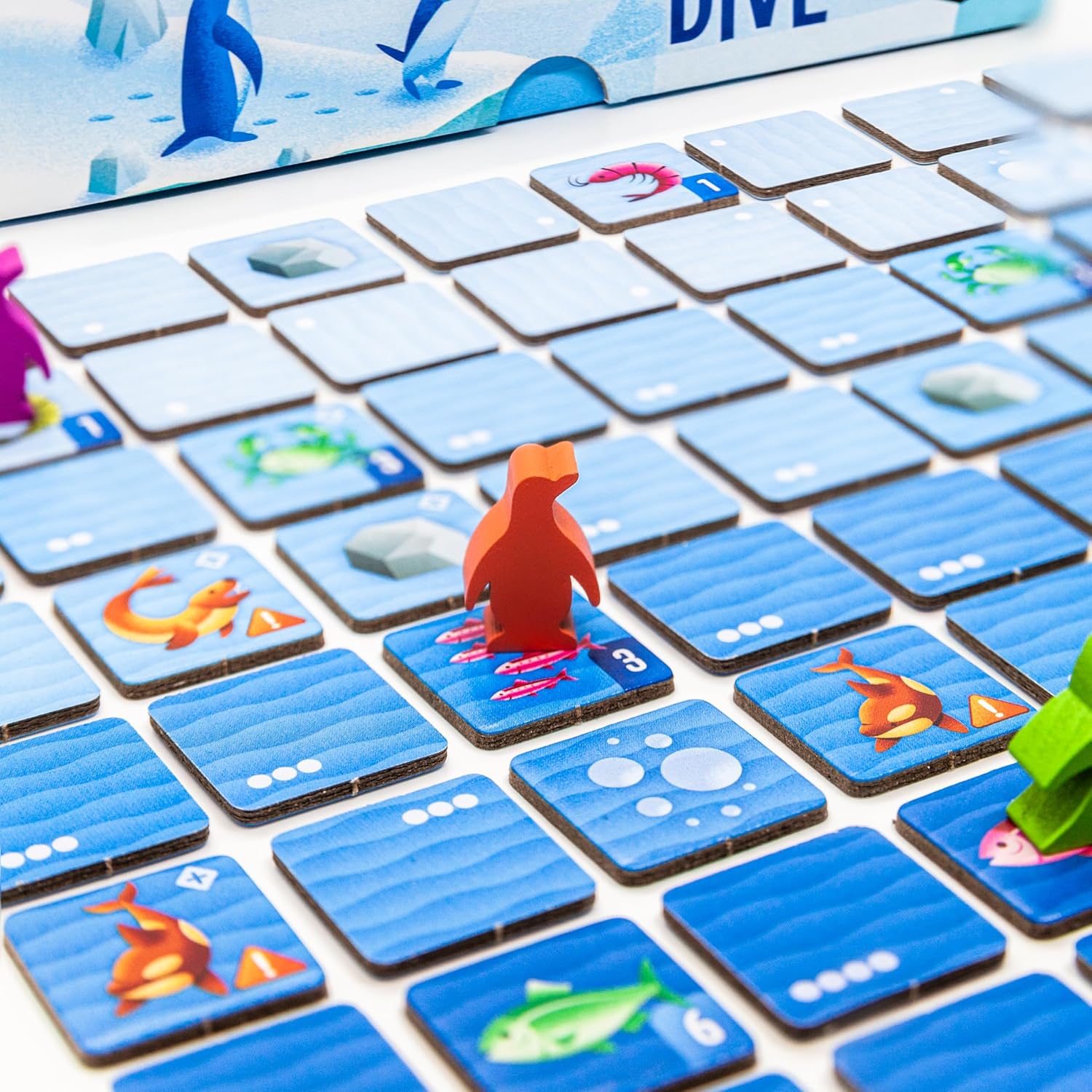 AEG & Flatout Games | Deep Dive - A Push Your Luck Game for the Whole Family | From the Creators of Point Salad | Easy to Learn | Quick to Play | Adorable Penguin Meeples | Ages 10+ | 1-6 Players