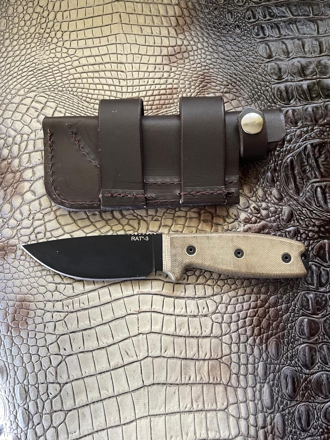 Custom Made Horizontal Knife Sheath Made to Fit ONLY The Ontario Rat 3 or Esse 3 Knife. Can be Worn on Either Side. Knife NOT Include.