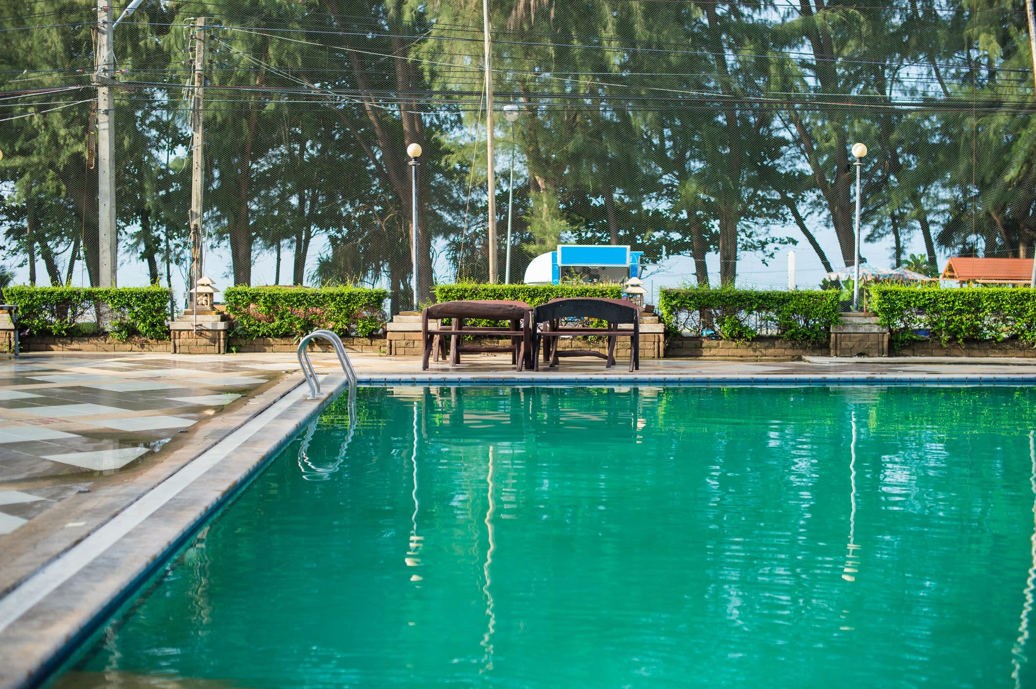 Haftgrund Spezial Optimale Basis für Pool und Schwimmbadfarben 5kg