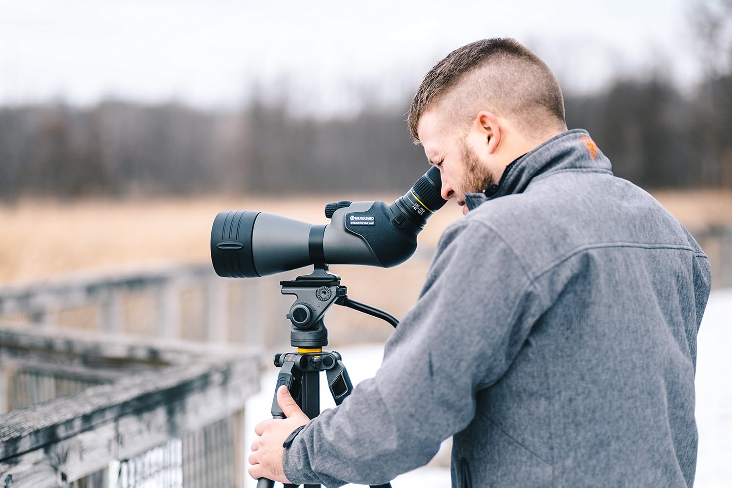 Vanguard Endeavor HD 82A Angled Eyepiece Spotting Scope, 20-60 x 82, ED Glass, Waterproof/Fogproof , Black and Gray : Sports & Outdoors