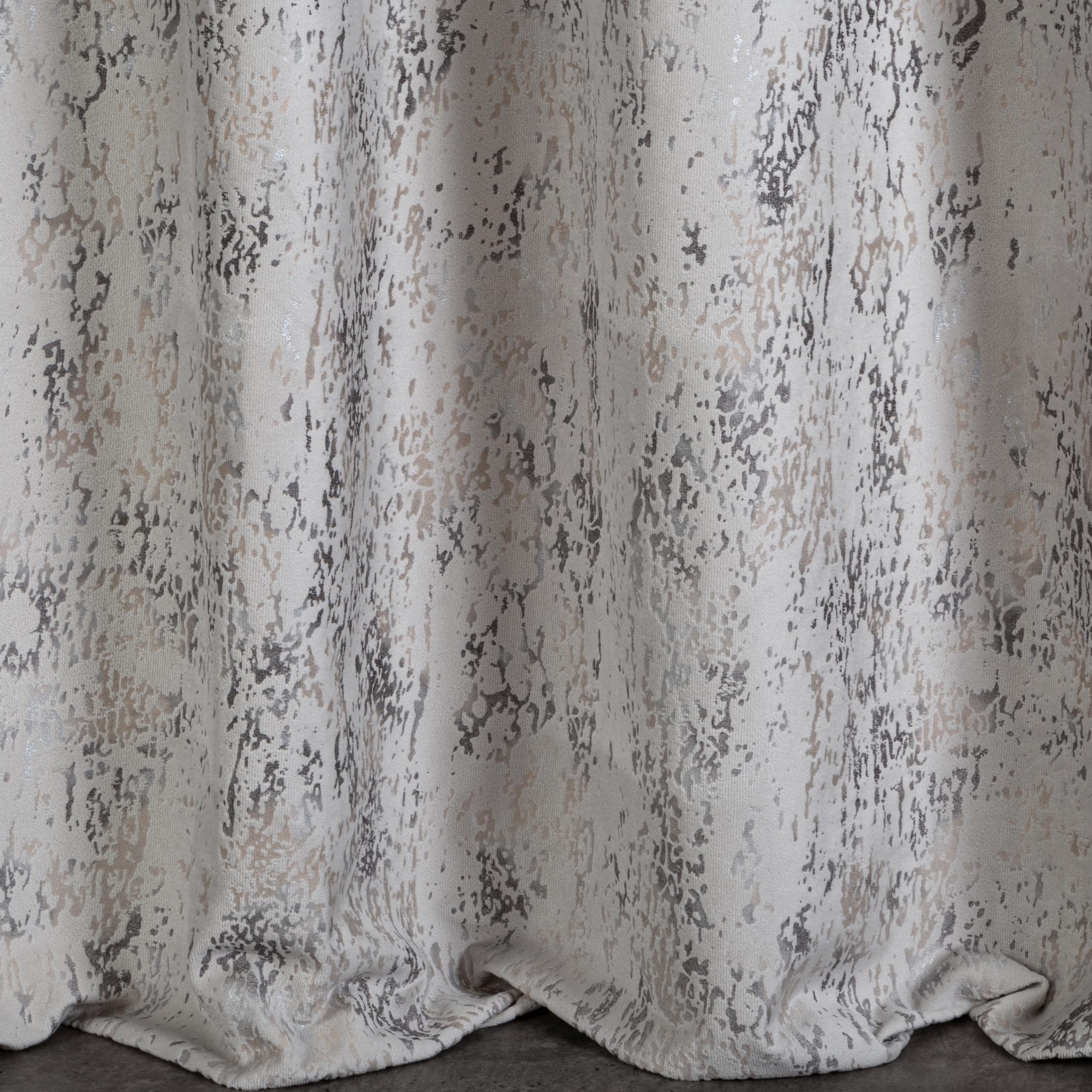 Eurofirany MIRELA Velvet Curtain, Velvet Curtain with Ruffle Tape, 1 Piece, Golden Pattern, Blackout, Glamour - Image 4