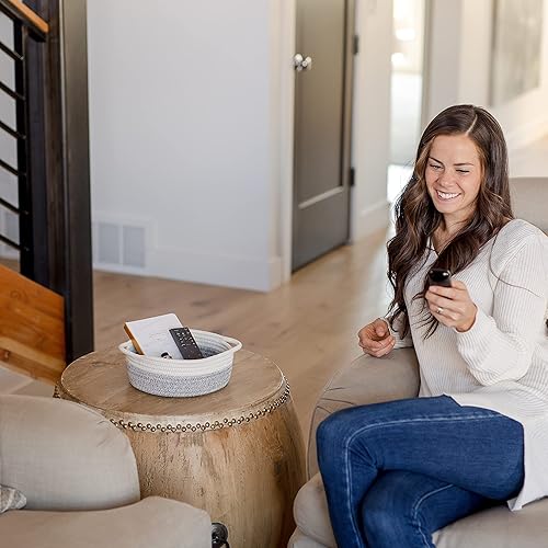 Miniatura 7 de NaturalCozy Juego de 5 cestas tejidas redondas pequeñas Cestas de cuerda de algodón para organizar! Juguetes Montessori, controles remotos de