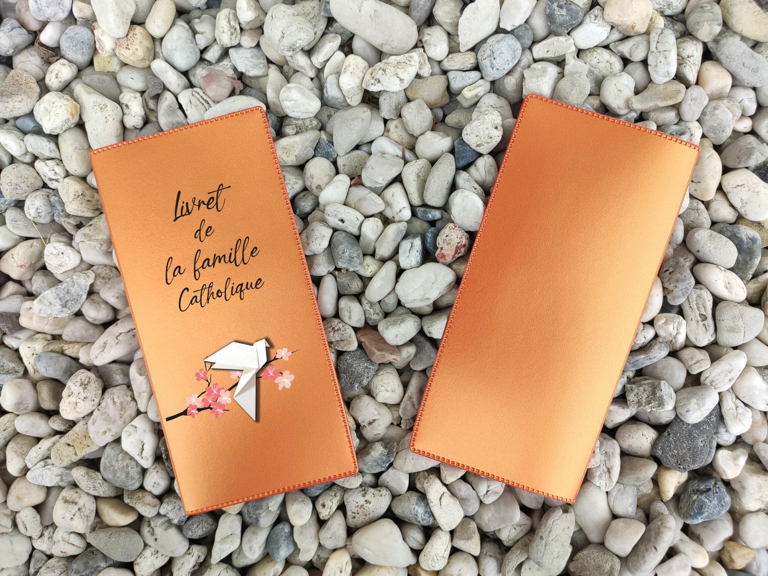 Protège Livret de Famille Personnalisé - Livret de Famille Catholique – Élégance et Protection avec notre article fabriqué et personnalisé en France - SP0201a (Nacré Orange)