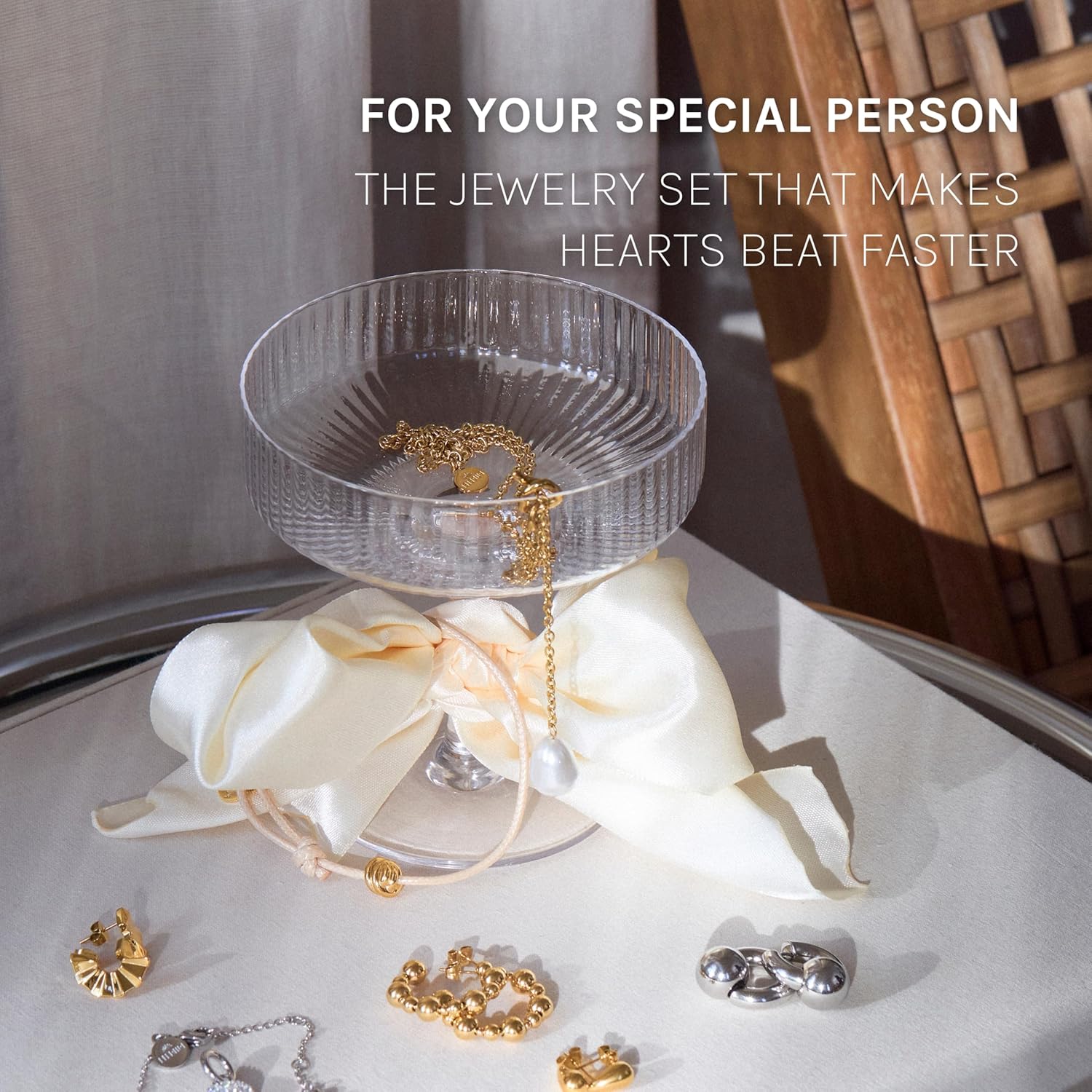 Purelei® Jewelry Advent Calender – 25 Unique Pieces Including a Beautiful Gift Box – Waterproof Women's Accessories – Gift for Women – Reusable as an Organizer