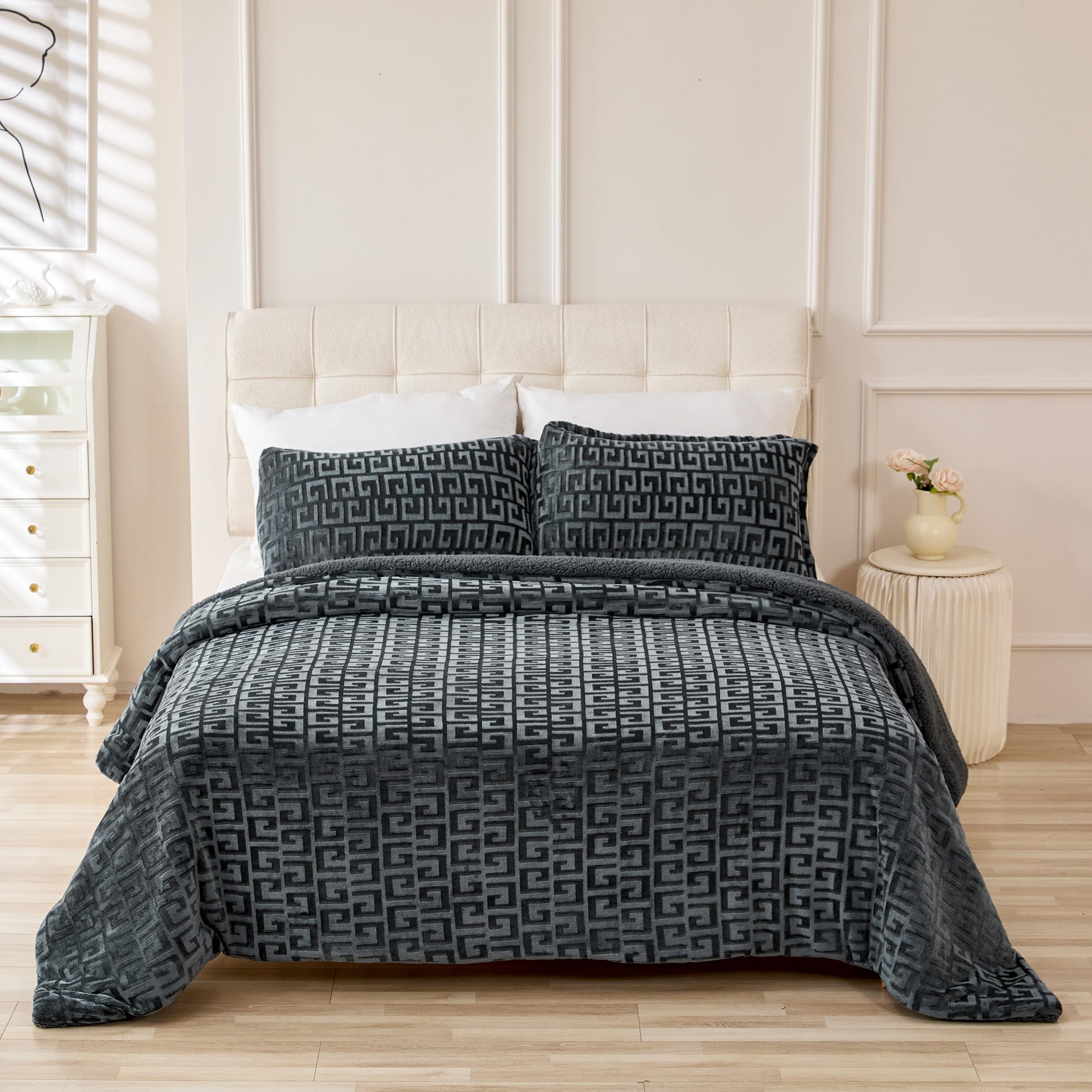 TIENDA EURASIA – Edredon | Nórdico | con Borreguito | Estampado | Reversible | Microfibra 100% Poliéster | Lavable a máquina a 30°C | Tacto Suave (Gris Oscuro, Cama 90/105 180x240 cm - 1 Funda)