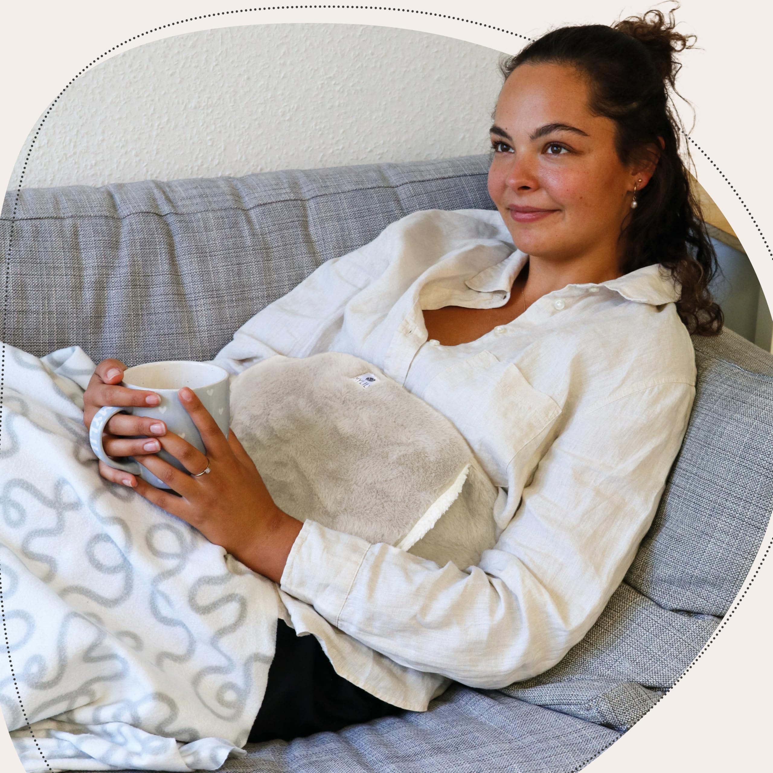 MYLILY ceinture chauffante règles douloureuses, bouillotte 1 l, Beige | 3-en-1, sangle 130 cm scratch, caoutchouc naturel sans BPA, ventre, mains libres, poche avant, lavable