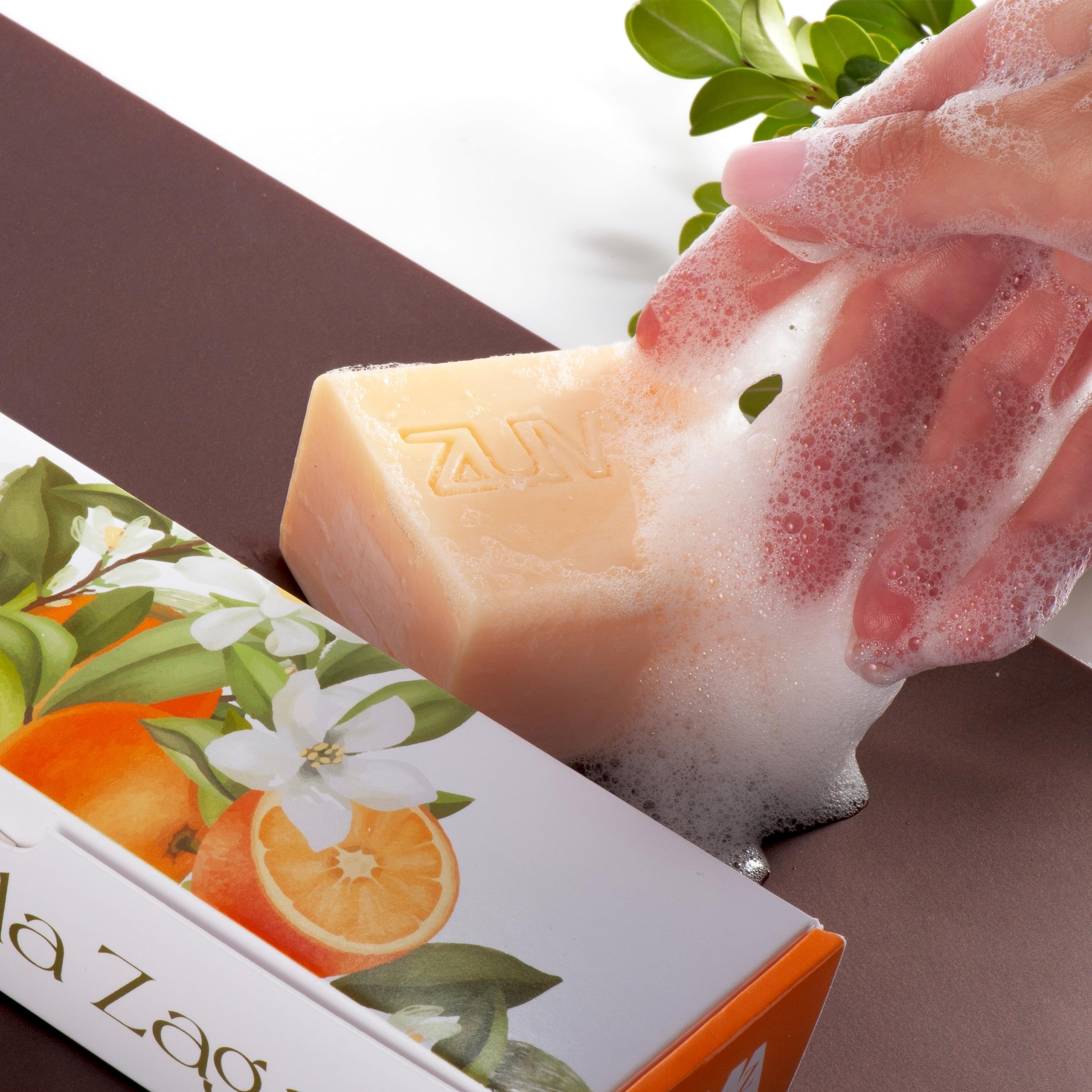 Profumi Zuma - Saponette Profumate Naturali alla Zagara di Sicilia in Confezione da 125g x 3 - Saponetta Vegetale Multiuso con Fiori d'Arancio per Corpo, Mani e Viso