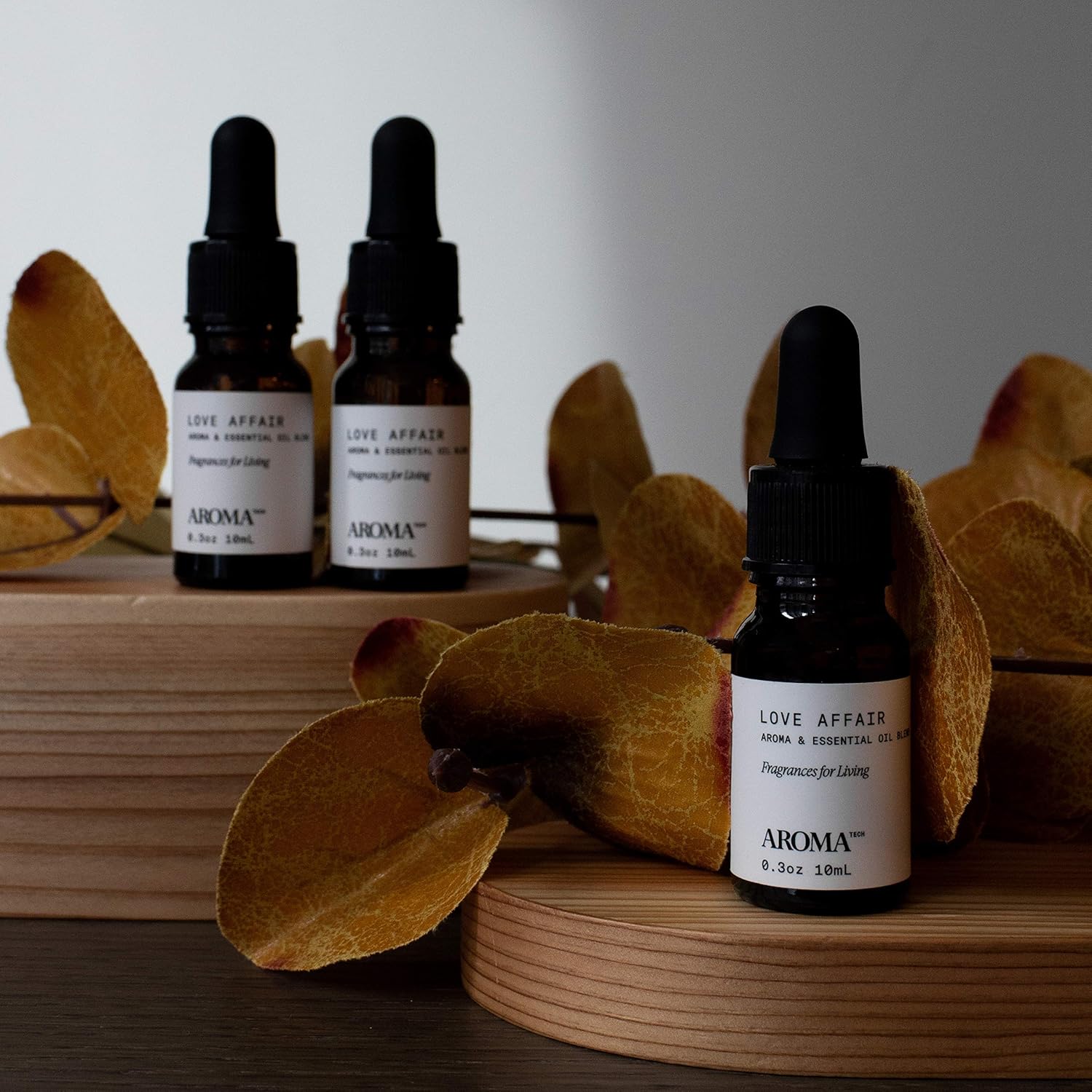 AromaTech Santal & Love Affair Set | Aroma Diffuser Essential Oils Blend of Santal Cardamom, Papyrus, Musk | Love Affair Jasmin, Saffron, Cedar, Ambergris - 10 Milliliter - Image 6