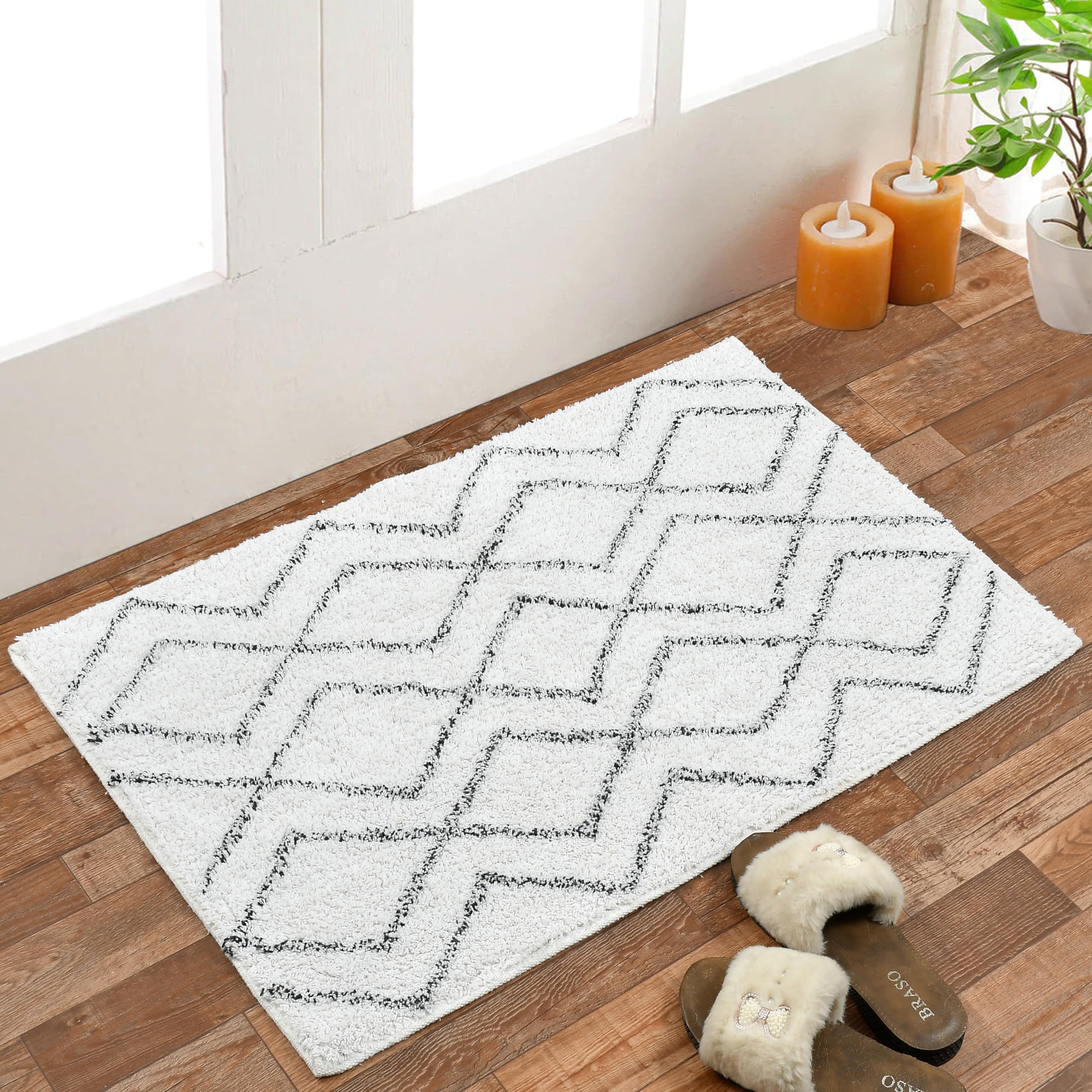 DOLCE CASA Luxurious Table Tufted Large Size Soft Feel Cotton Bath Mat for Bathroom, Bedroom, Kitchen, Kids Room, Entryway - 50x80cm, Design 1