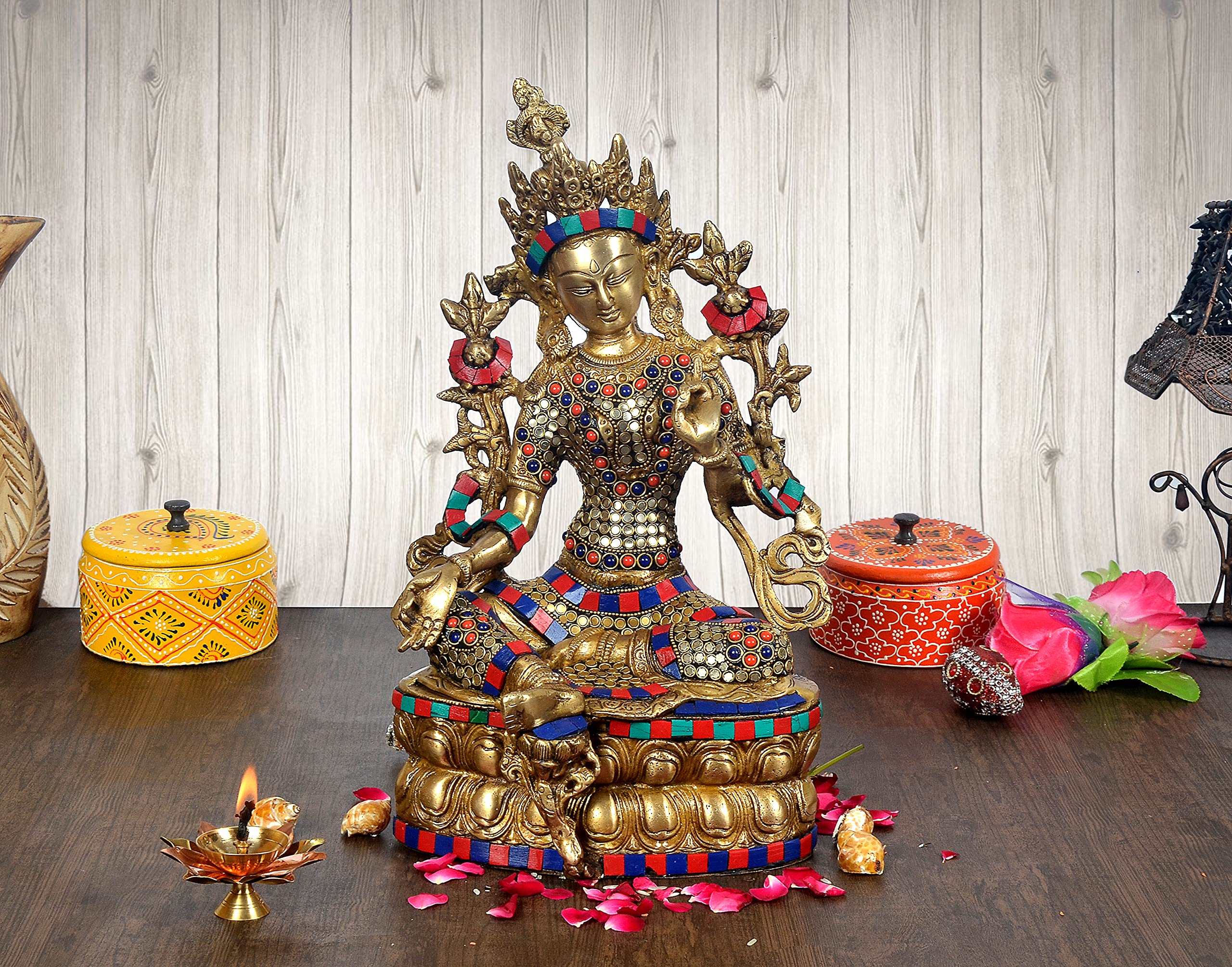Statue de Tara Devi tibétaine en laiton de 35 cm pour créer un coin méditation zen