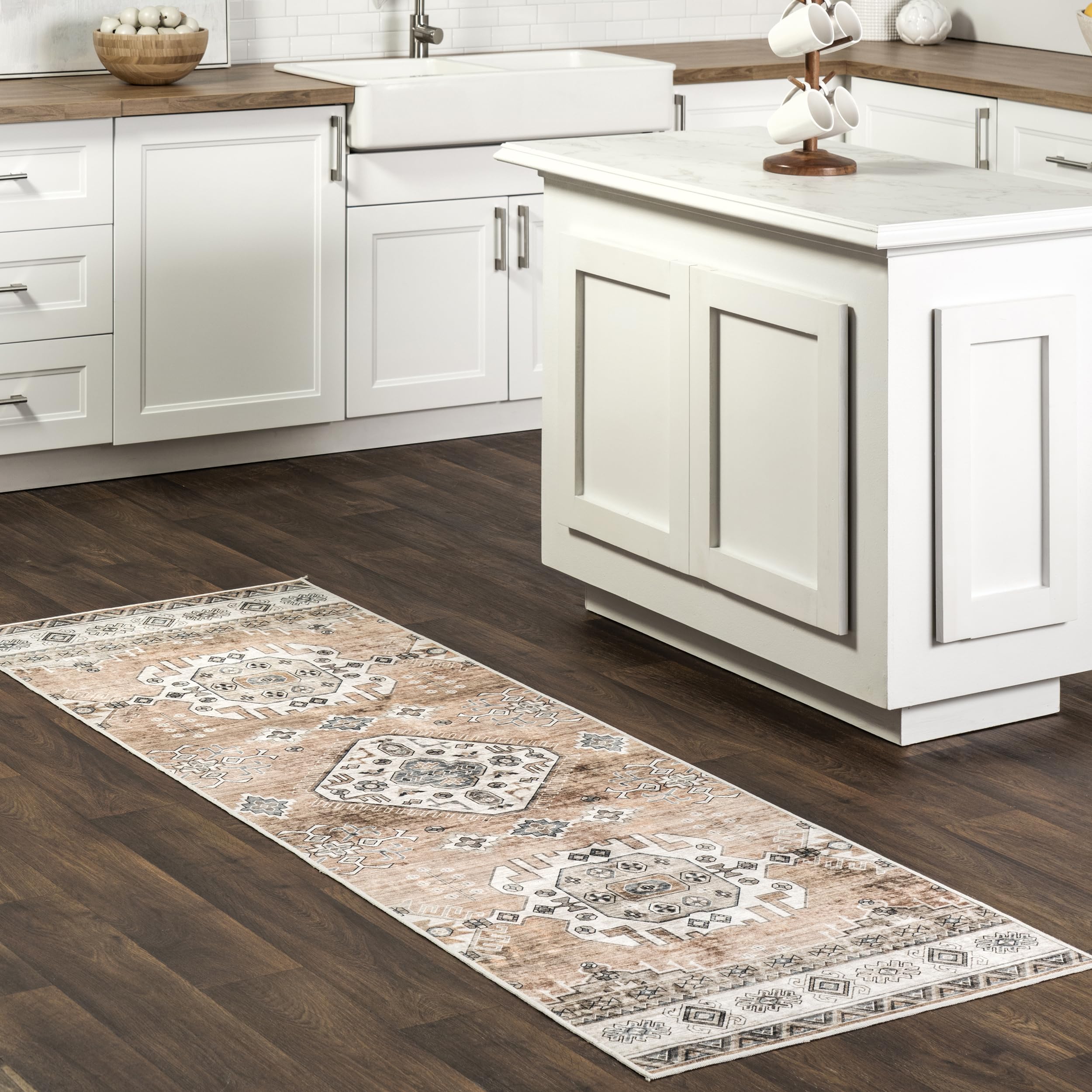 Tapis traditionnel de couloir nuLOOM Evelina rouille 0,7 x 2,4 m haut de gamme