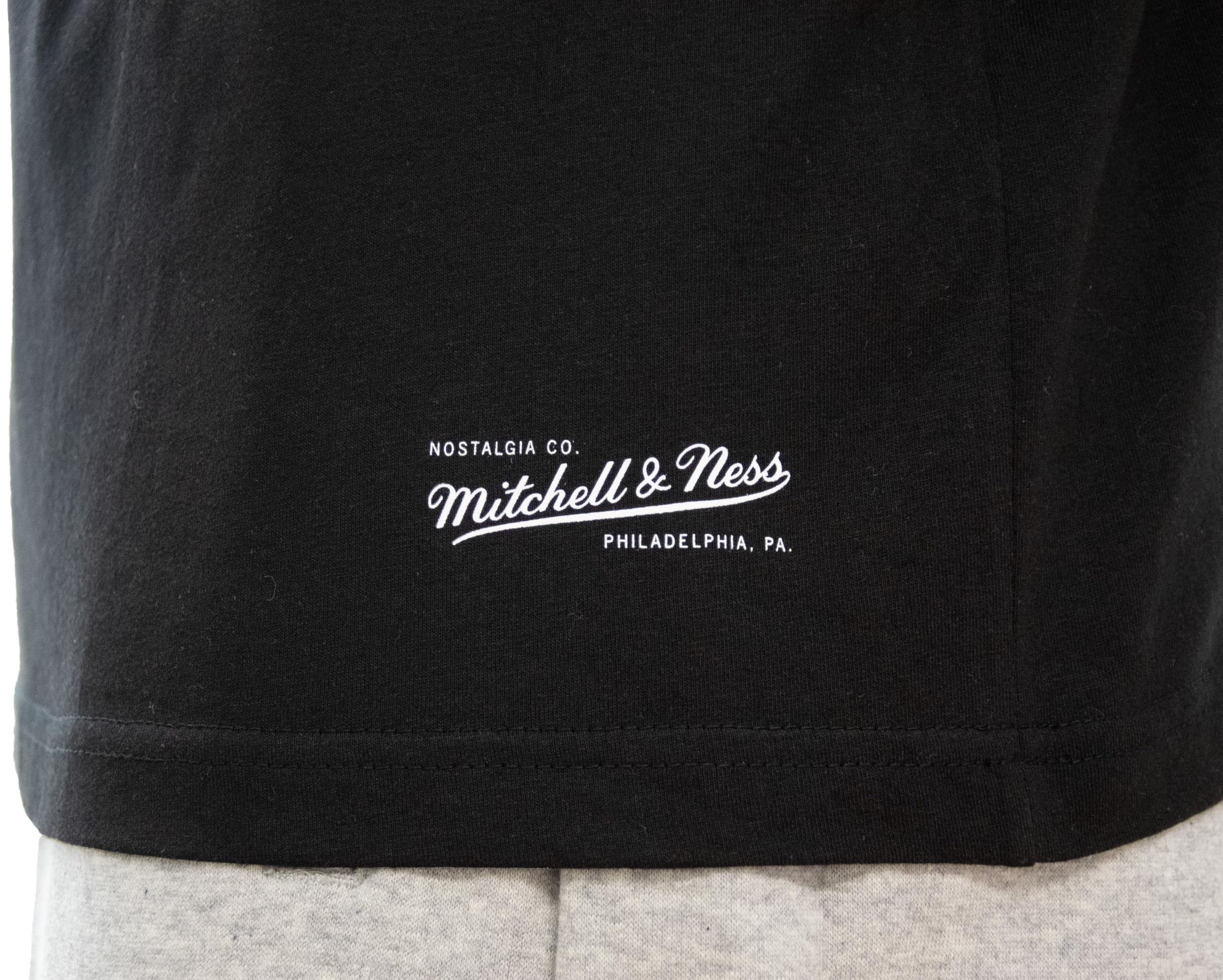 Mitchell & Ness Uomo T-Shirt NBA/HWC Team Arch Print