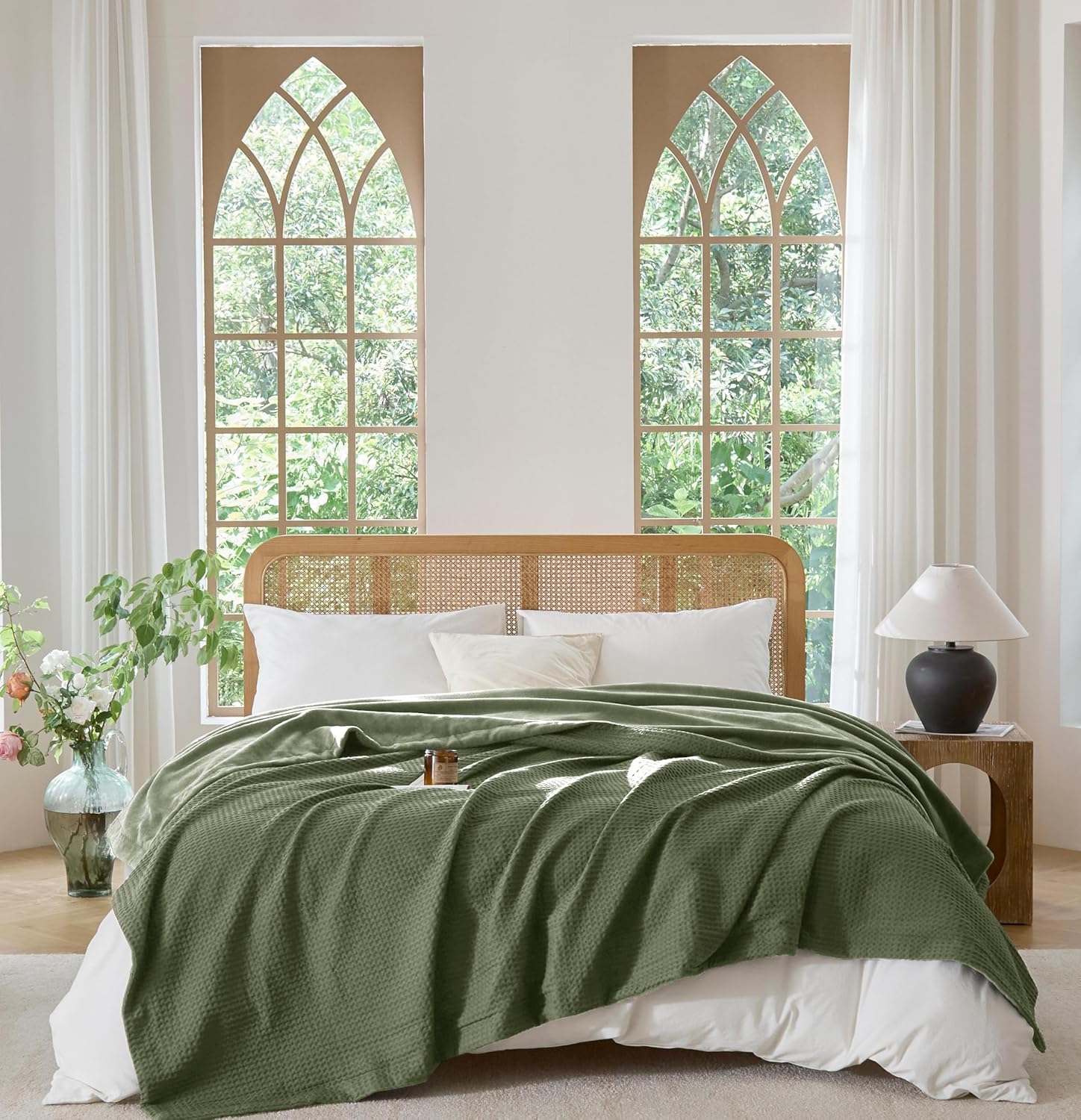 CHUFFED Cotton Waffle Blanket Queen Size - Plush Milk Velvet & Reversible Waffle Weave,Anti-Static 500Gsm Design，Thick Cozy Soft Winter Blanket for Bed, Couch, Sofa - Olive Green, 90x90 Inches - Image 7