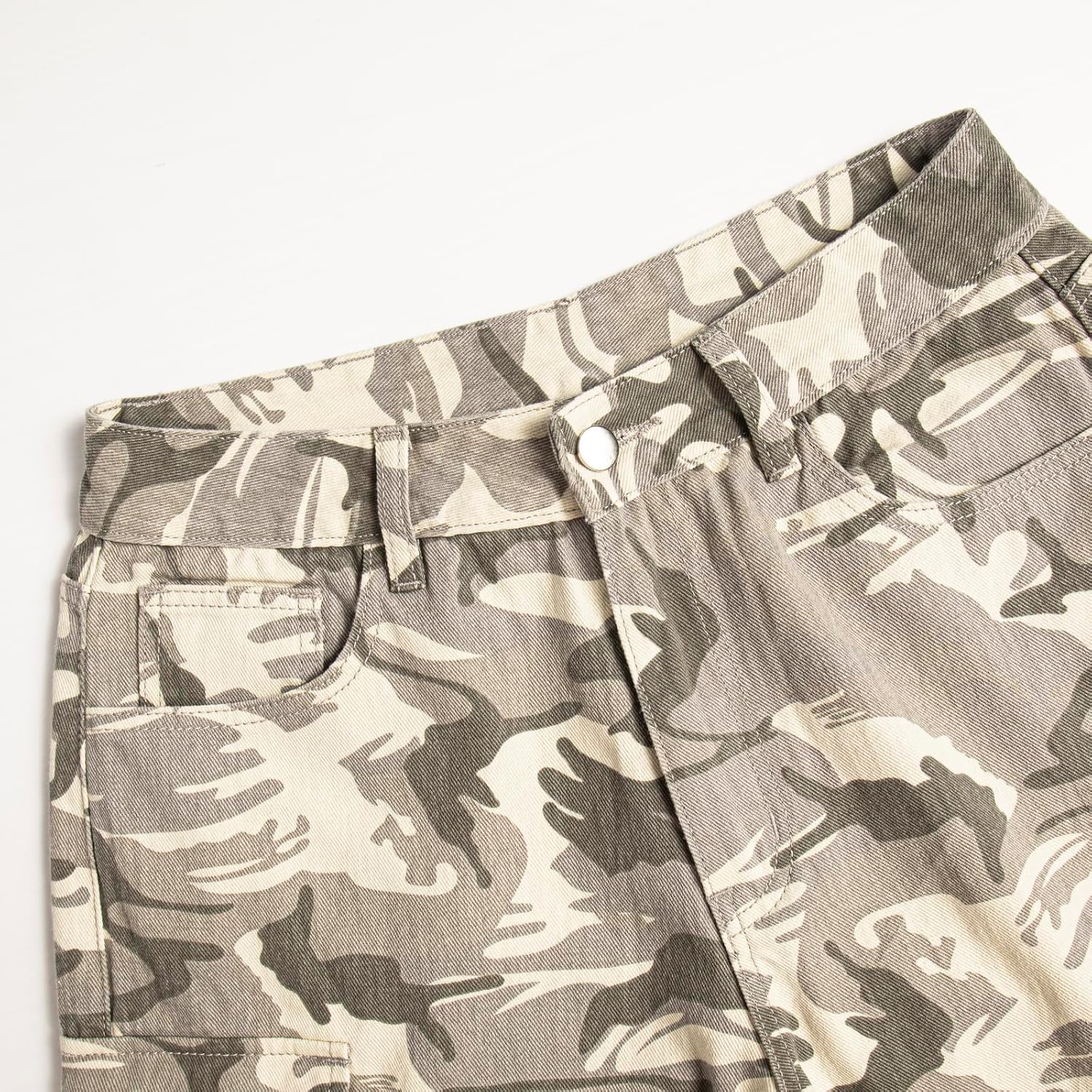 2025 Spring/Fall Women's Camouflage Jeans Loose Cargo Pants Straight Wide Leg Multi Pockets - Image 3