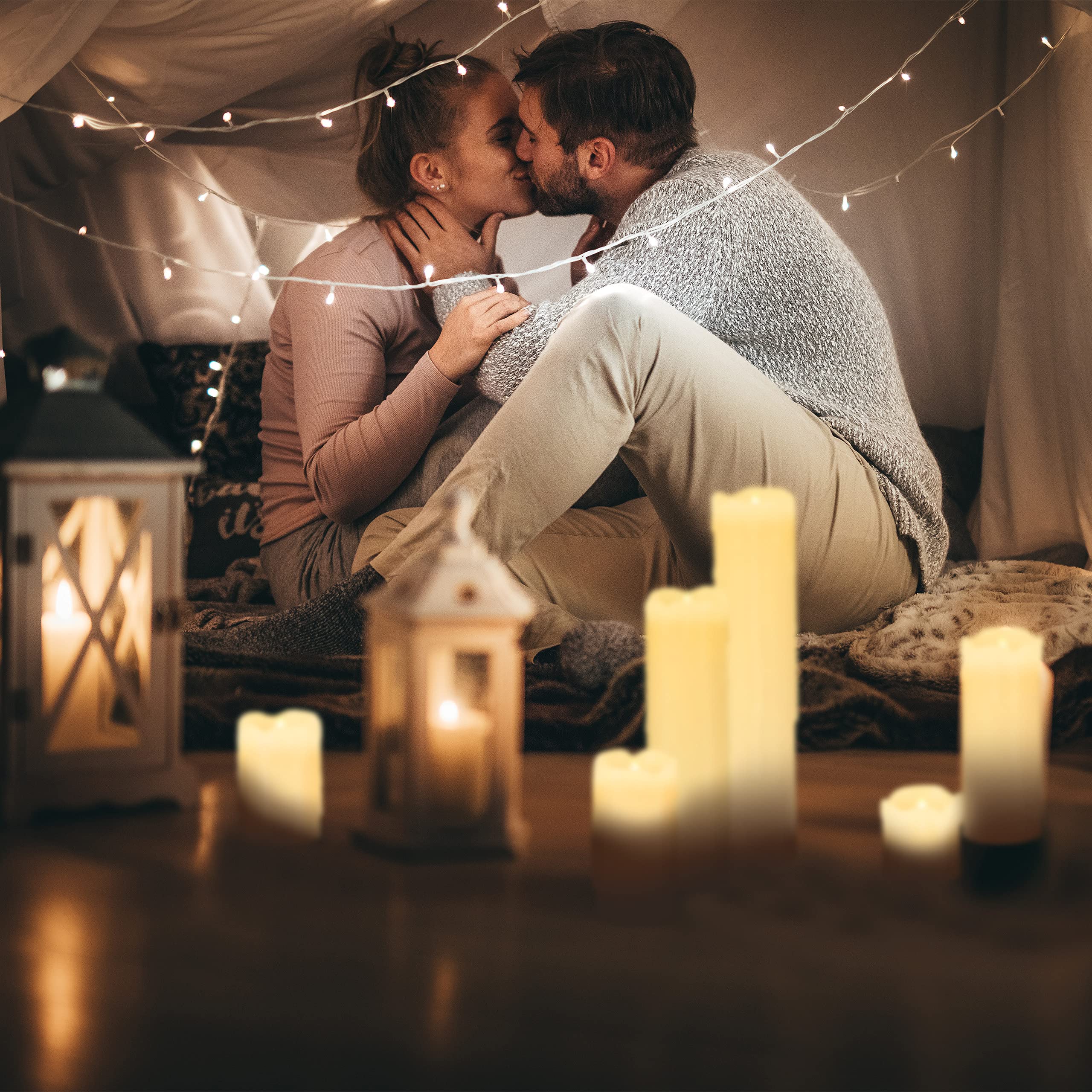 Relaxdays Set de 12 Velas Led, Eléctricas, A Pilas, Navidad, Decoración, Luz Centelleante, Sin Llama, Cera, Ø 5 cm, Crema | velas eléctricas parpadeando, batería, diámetro 5 cm
